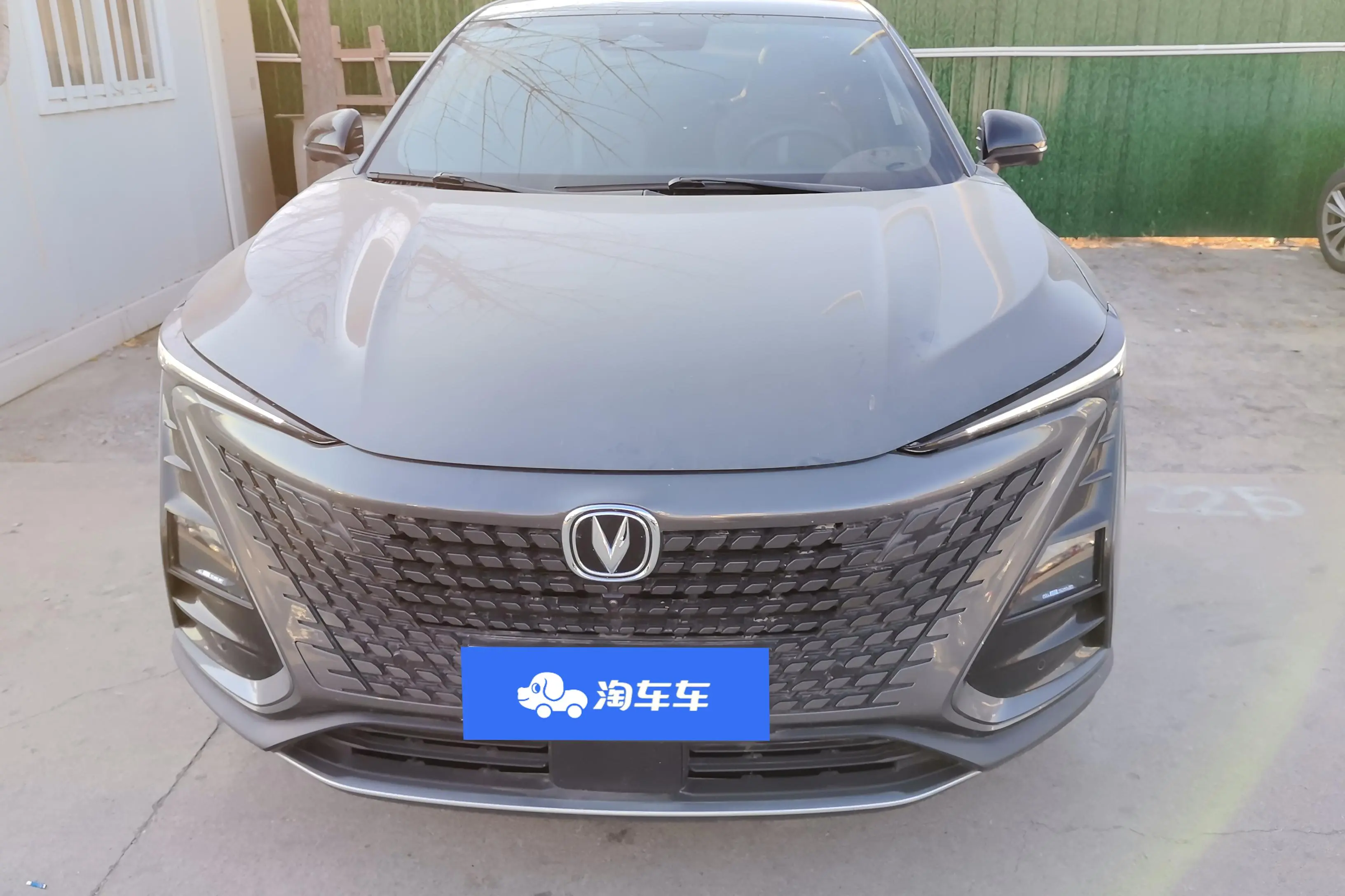 Changan UNI-T  из Китая