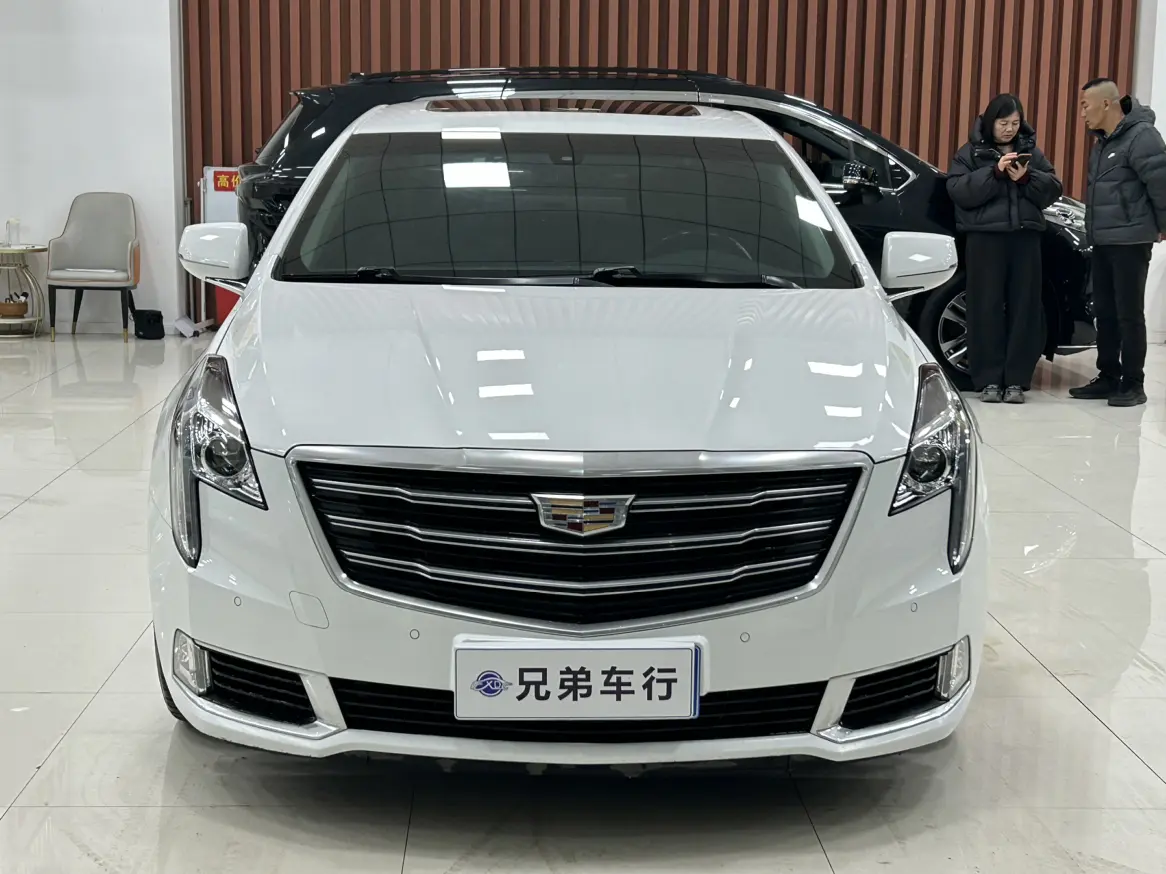 Cadillac XTS  из Китая