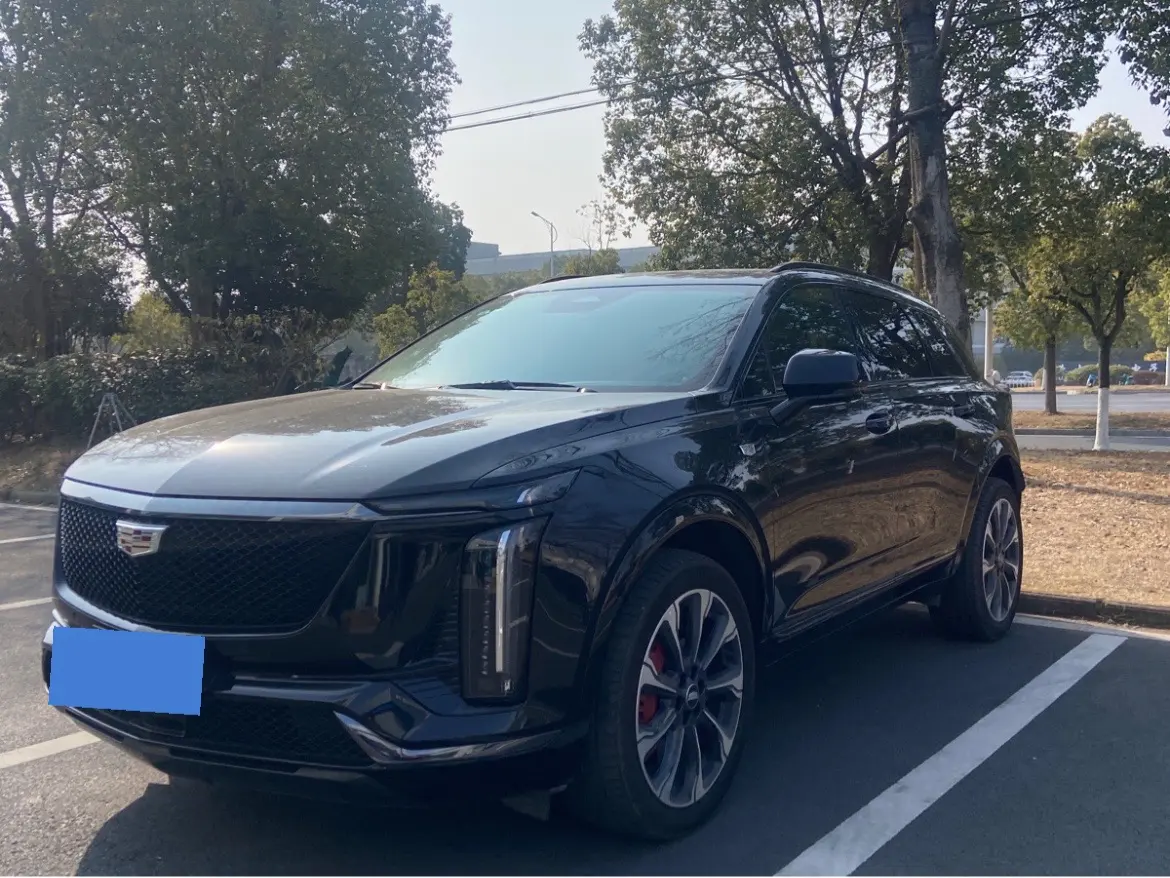 Cadillac XT5  из Китая
