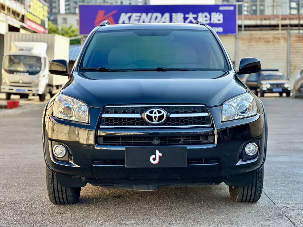 Toyota RAV4  из Китая