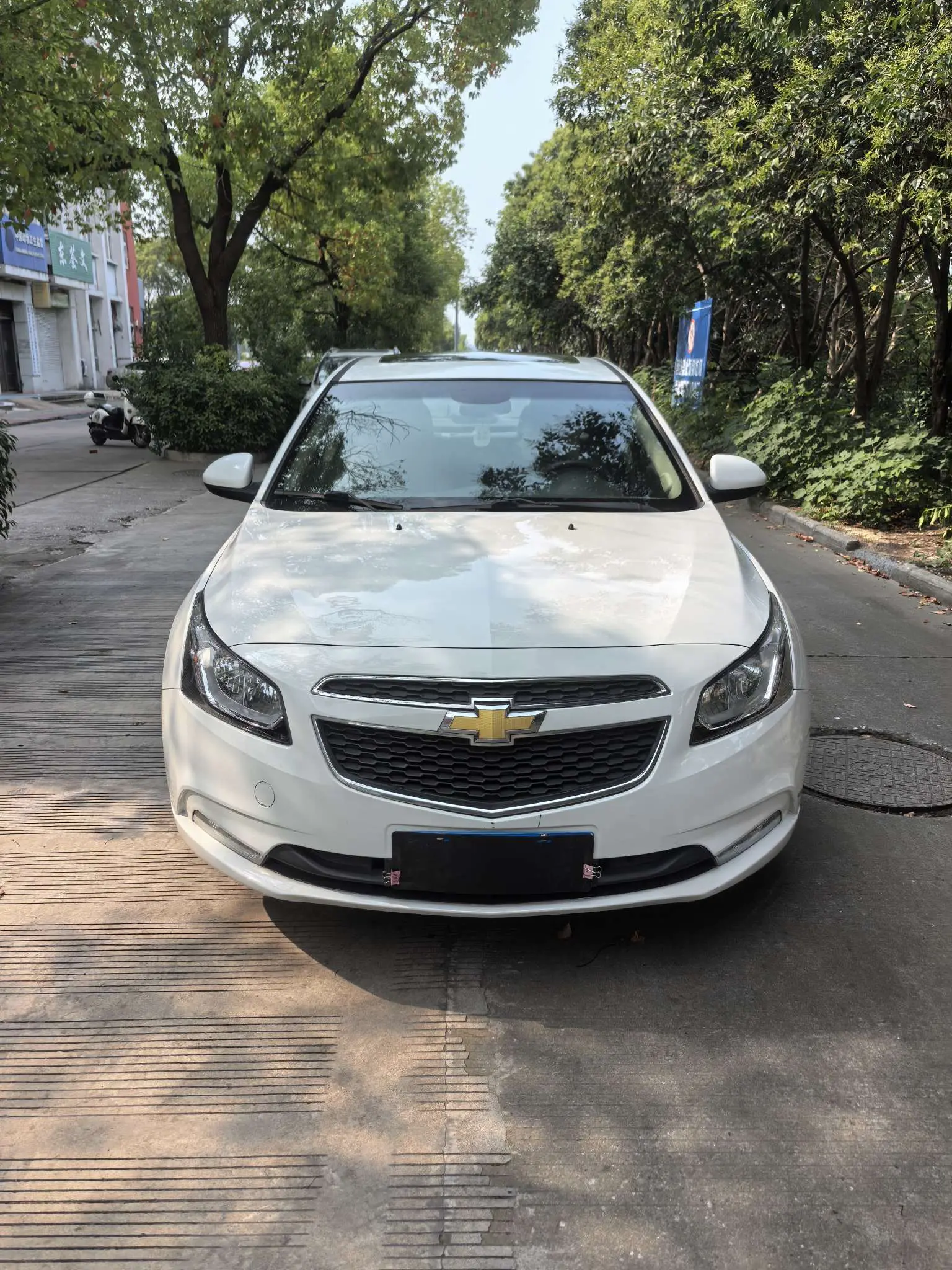 Chevrolet Monza (Cruze)  из Китая