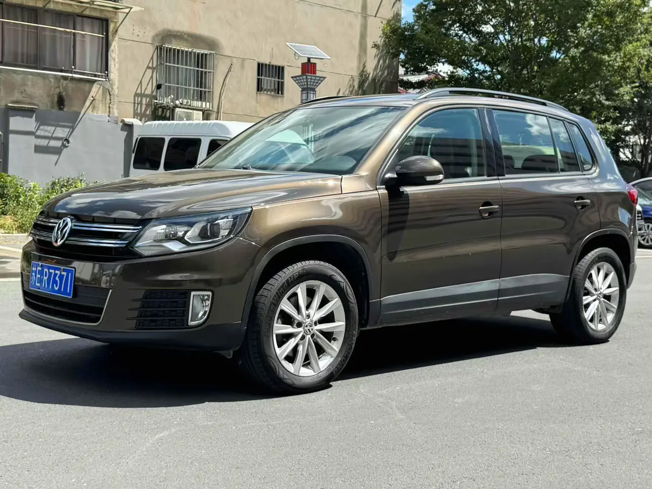 Volkswagen Tiguan  из Китая