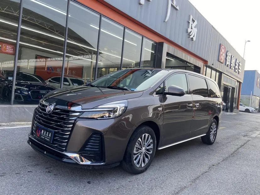 Buick GL8  из Китая