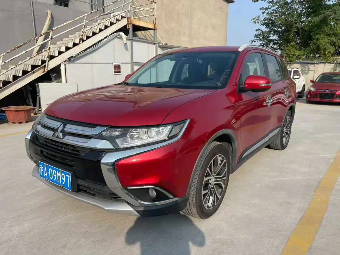 Mitsubishi Outlander  из Китая