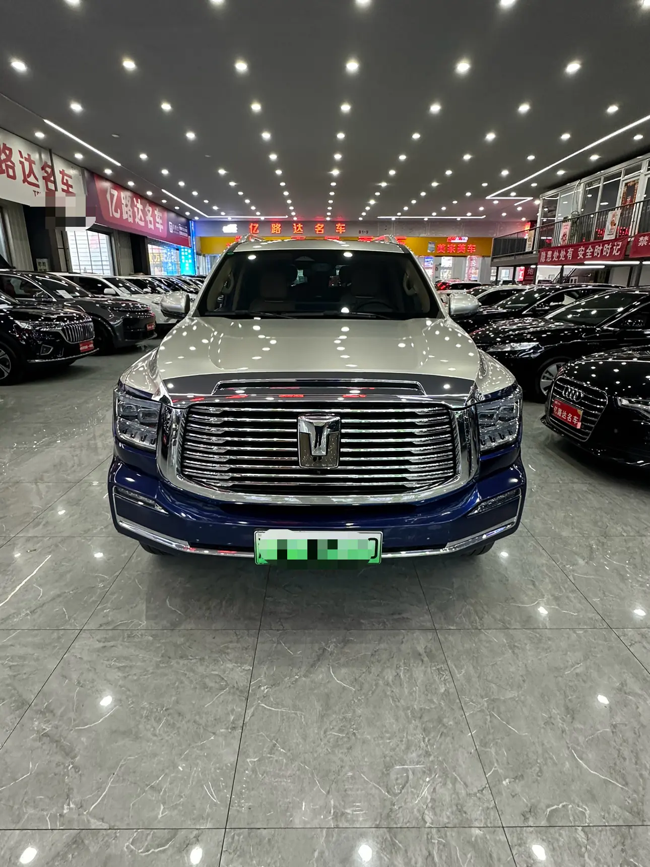 Tank 500 Hi4-T  из Китая