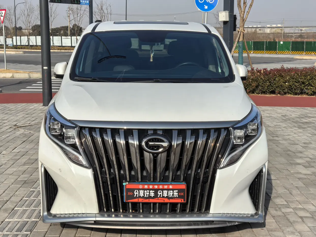 GAC Trumpchi M8  из Китая