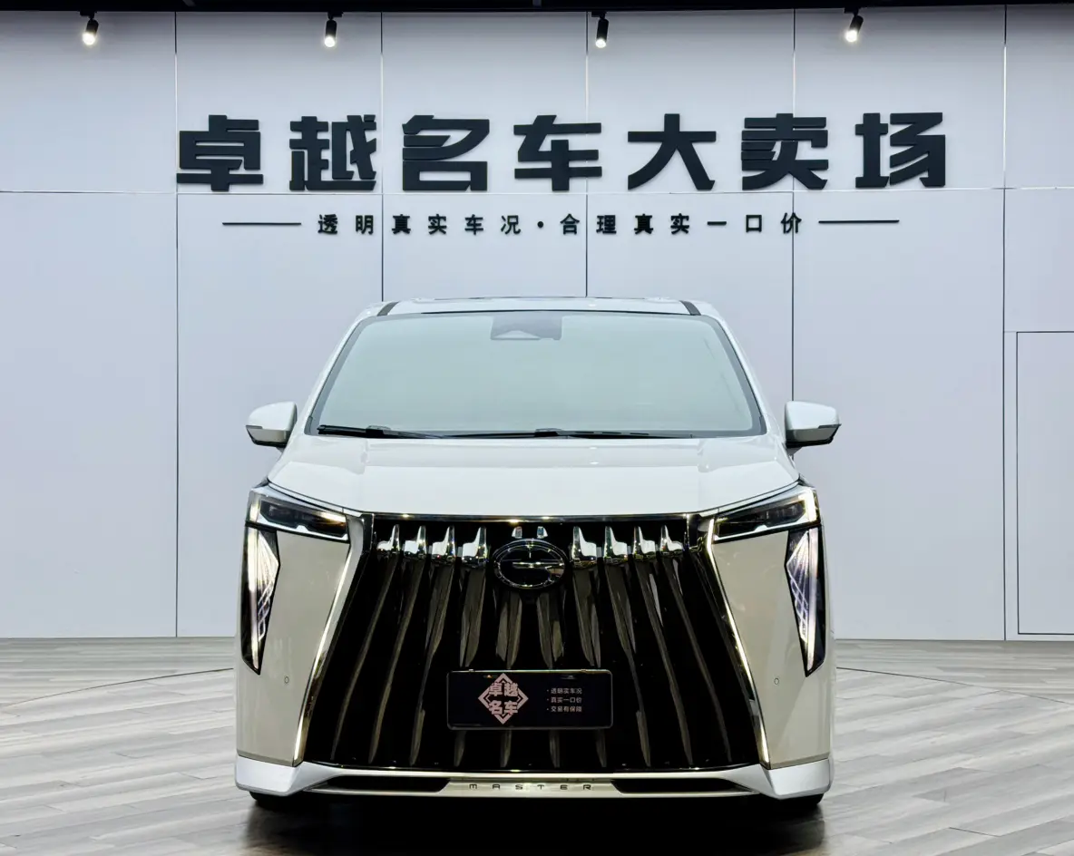 GAC Trumpchi M8  из Китая