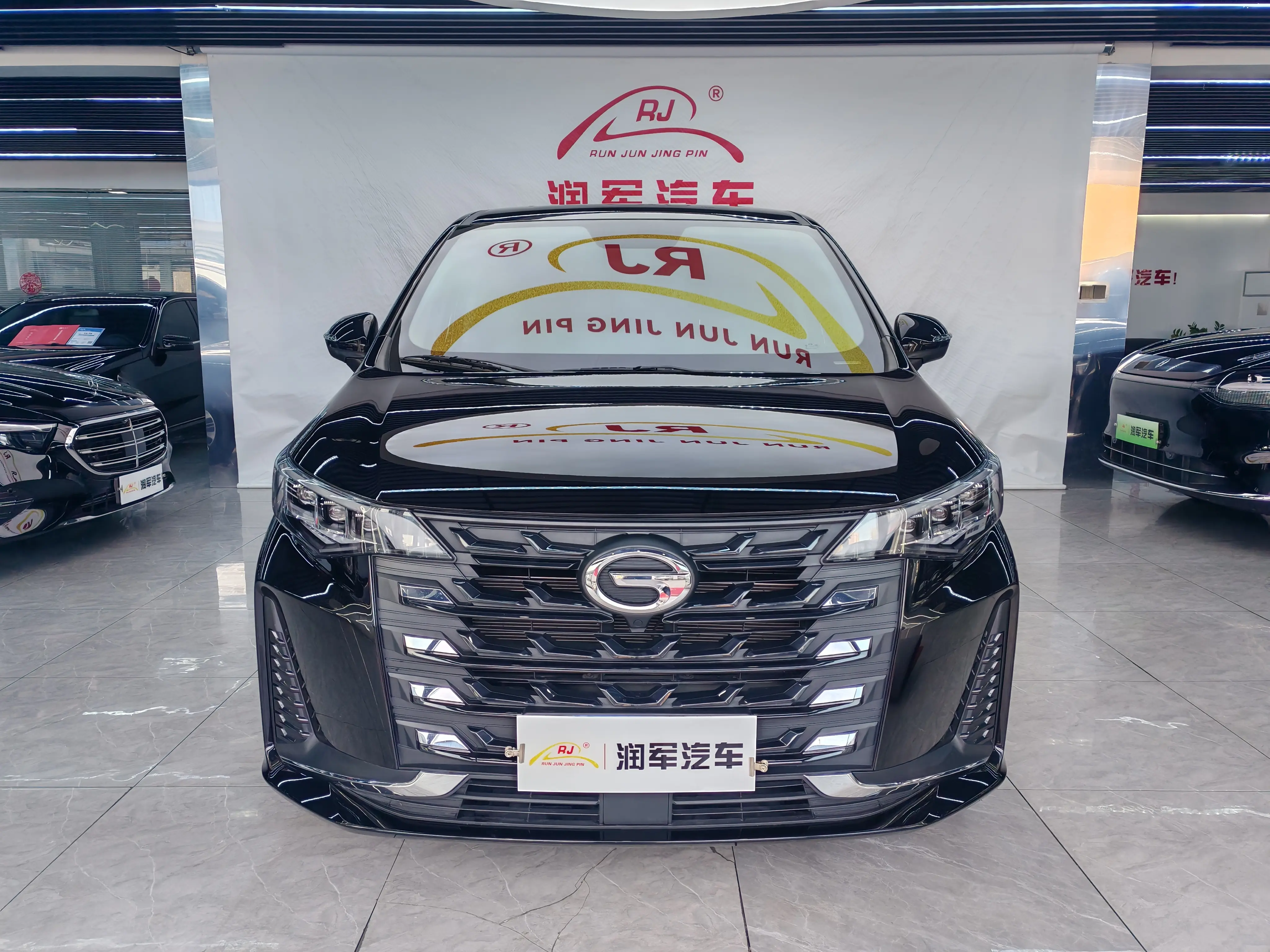 GAC Trumpchi M6  из Китая