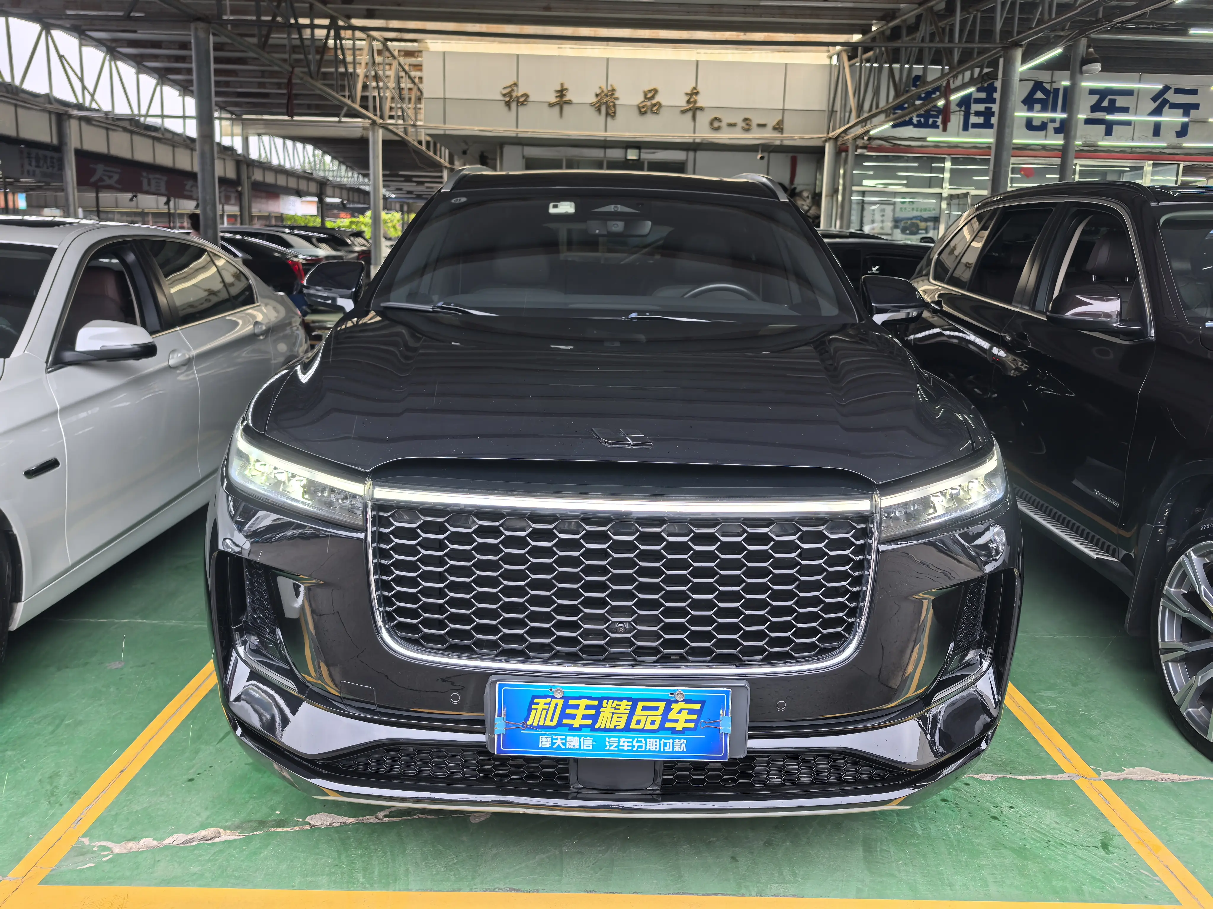 Li ONE (Ideal ONE)  из Китая