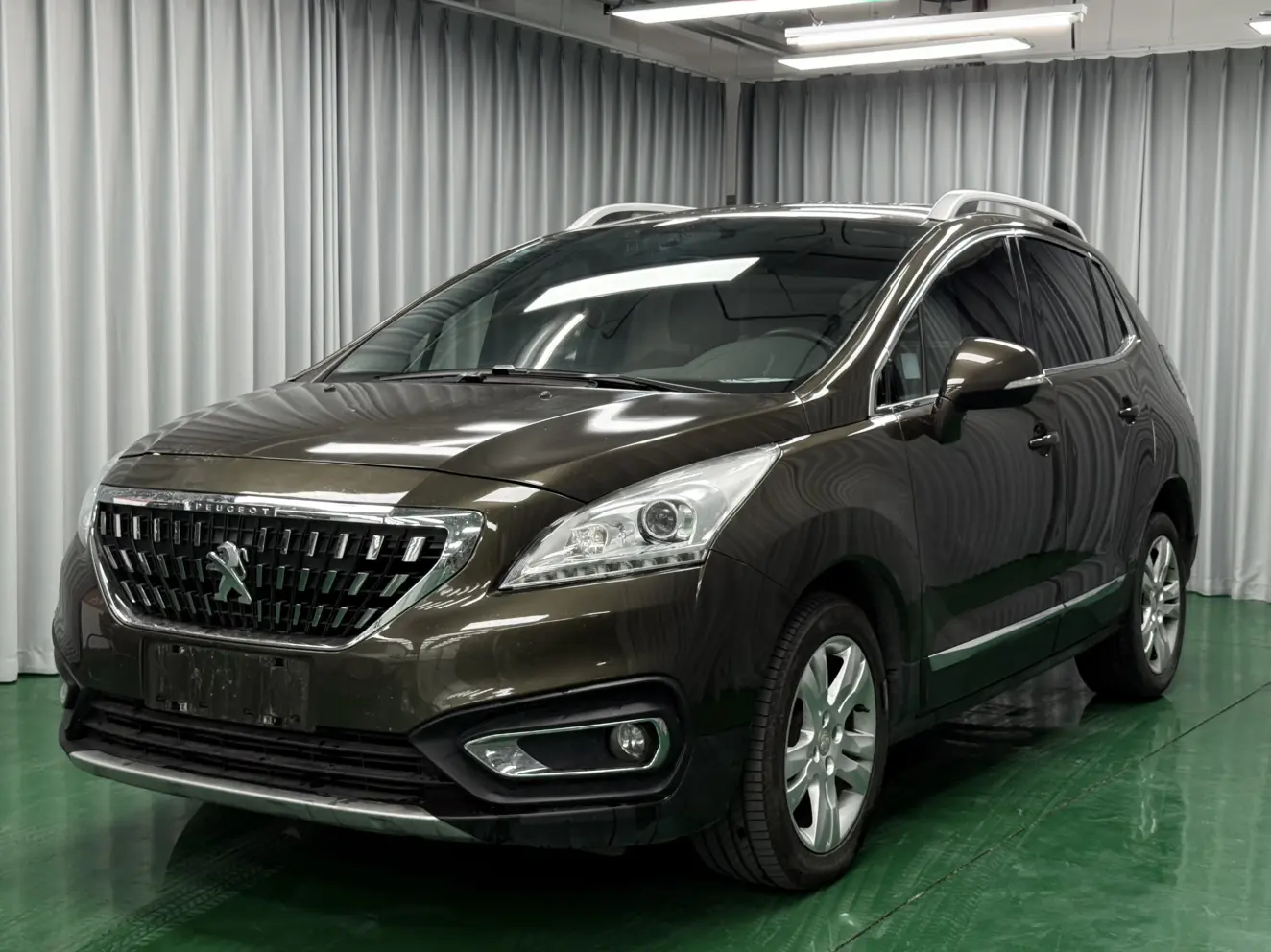 Peugeot 3008  из Китая