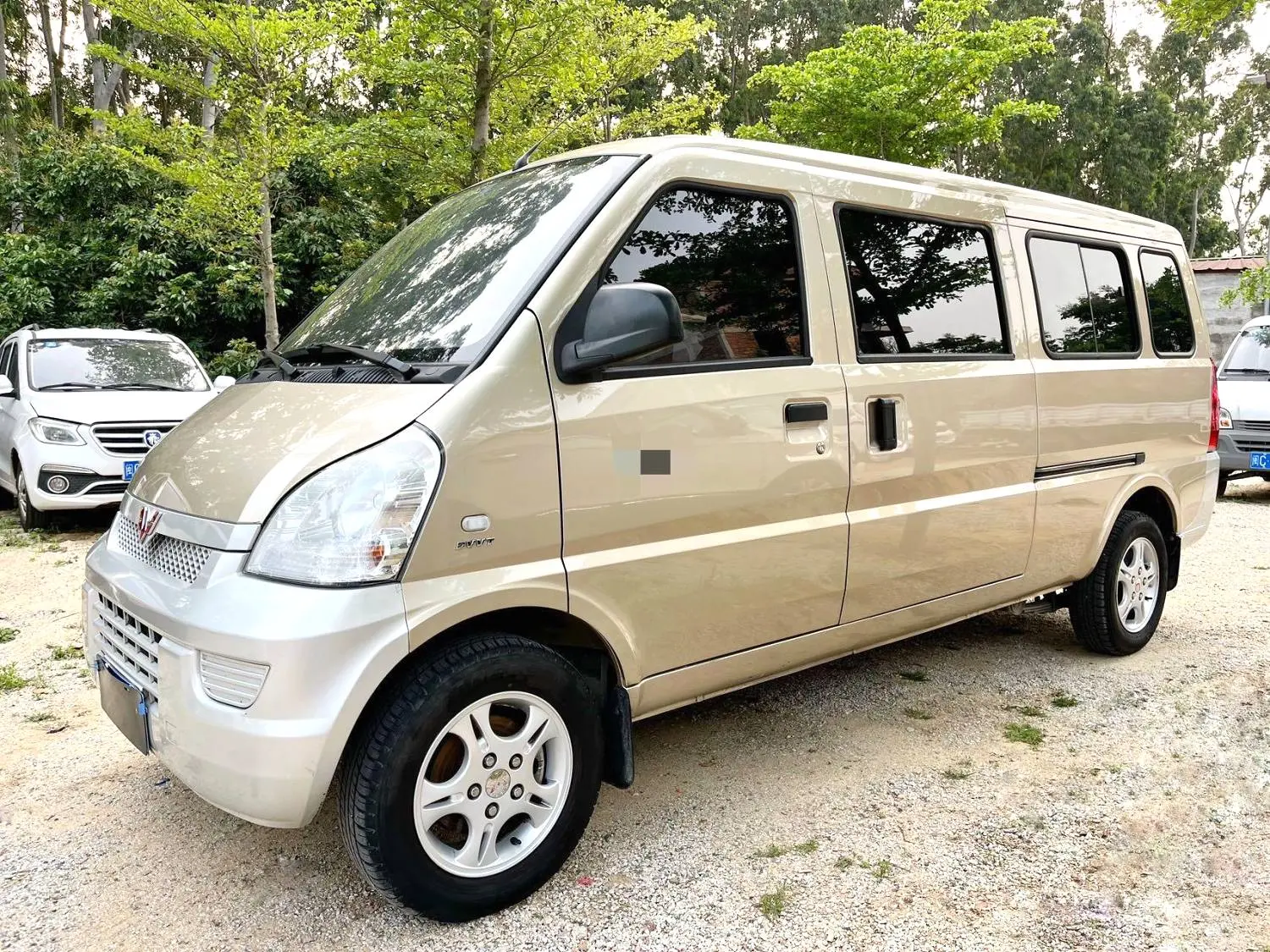 Wuling Rongguang  из Китая