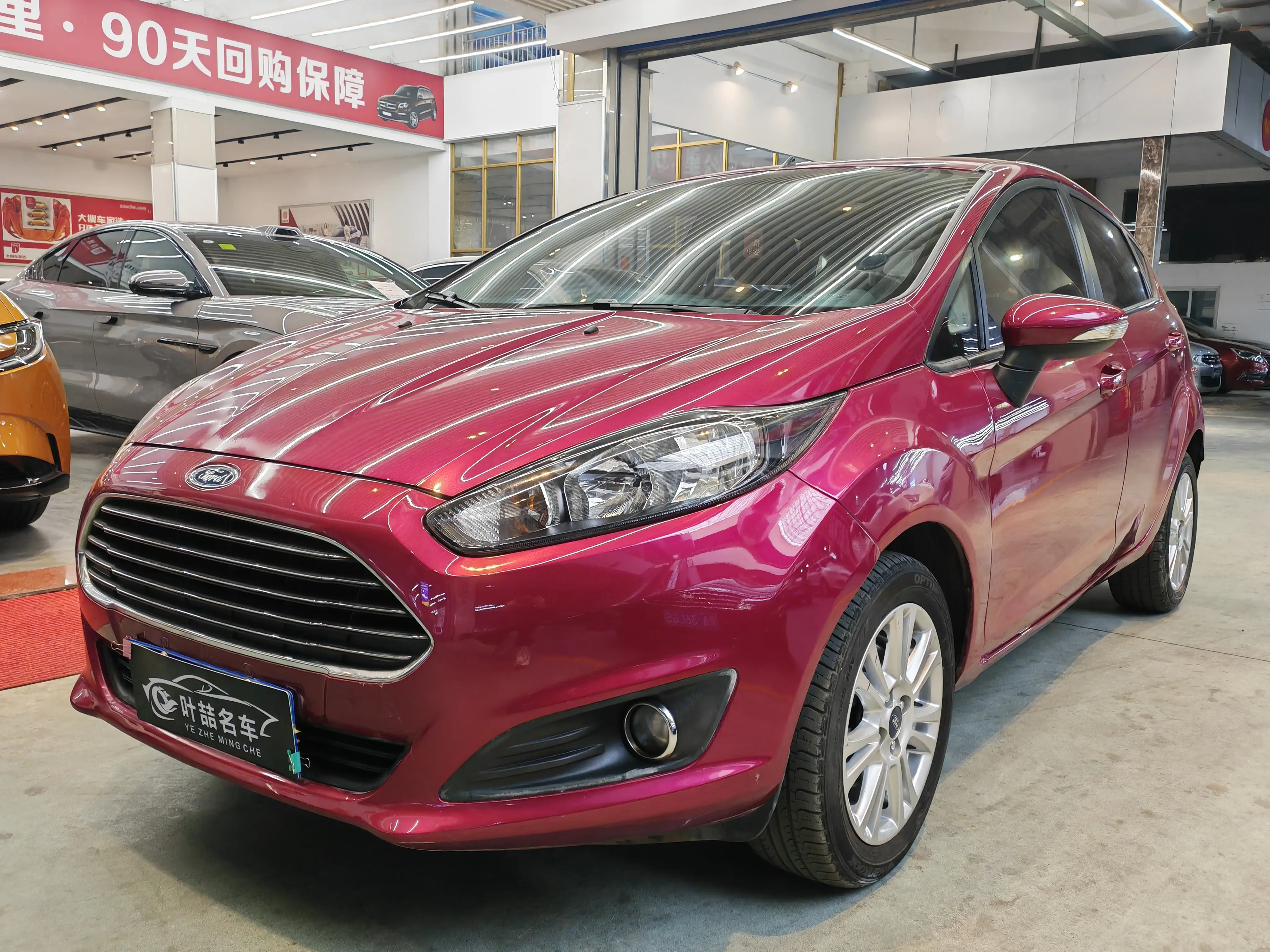 Ford Carnival  из Китая