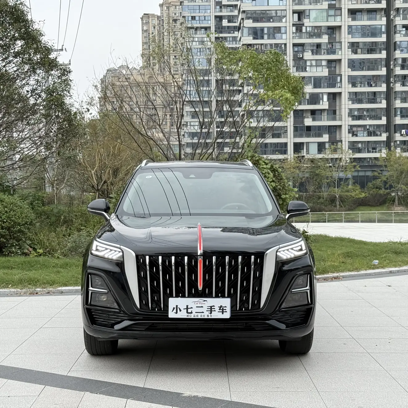 Hongqi HS5  из Китая