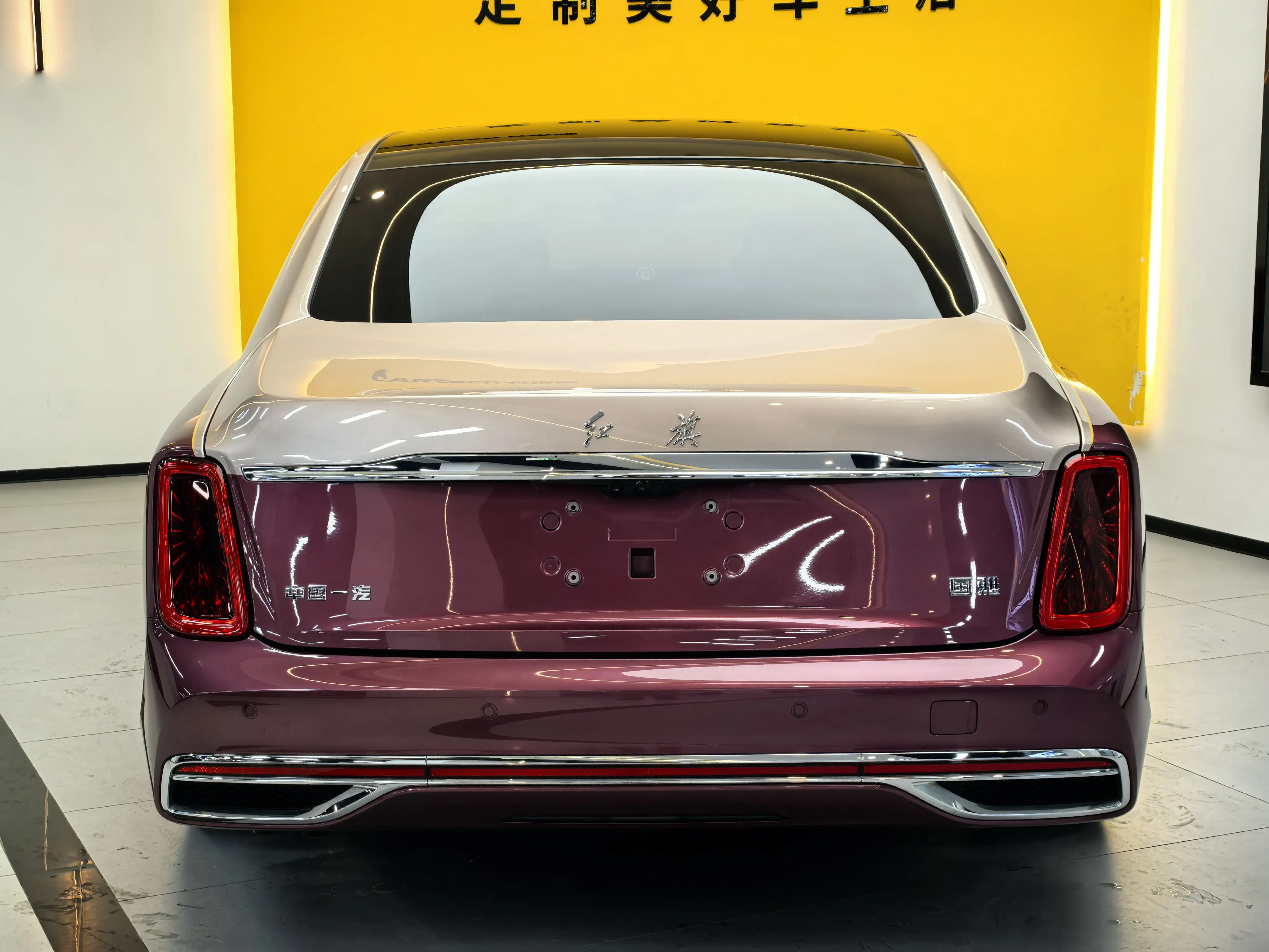 Hongqi Red Flag Golden Sunflower Country Elegance  из Китая