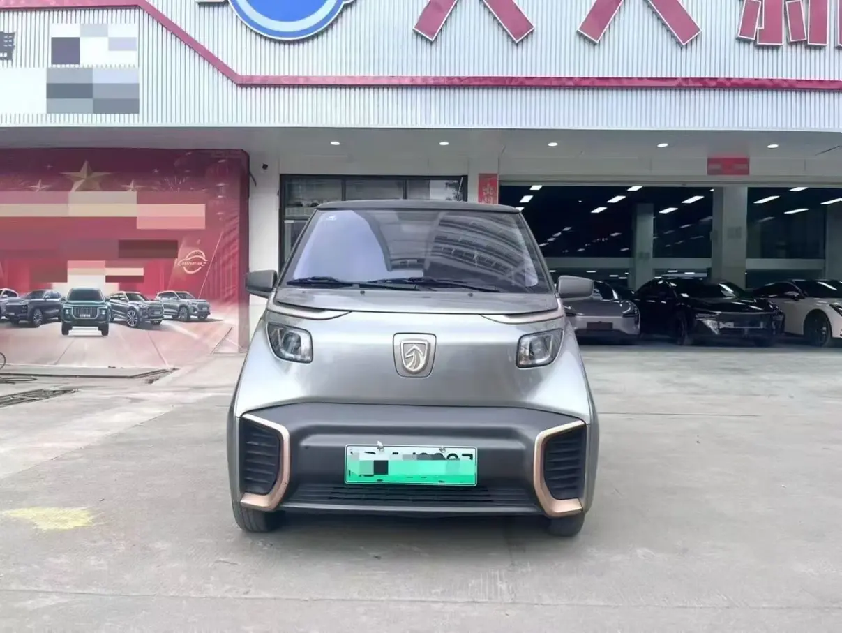 Baojun E200  из Китая
