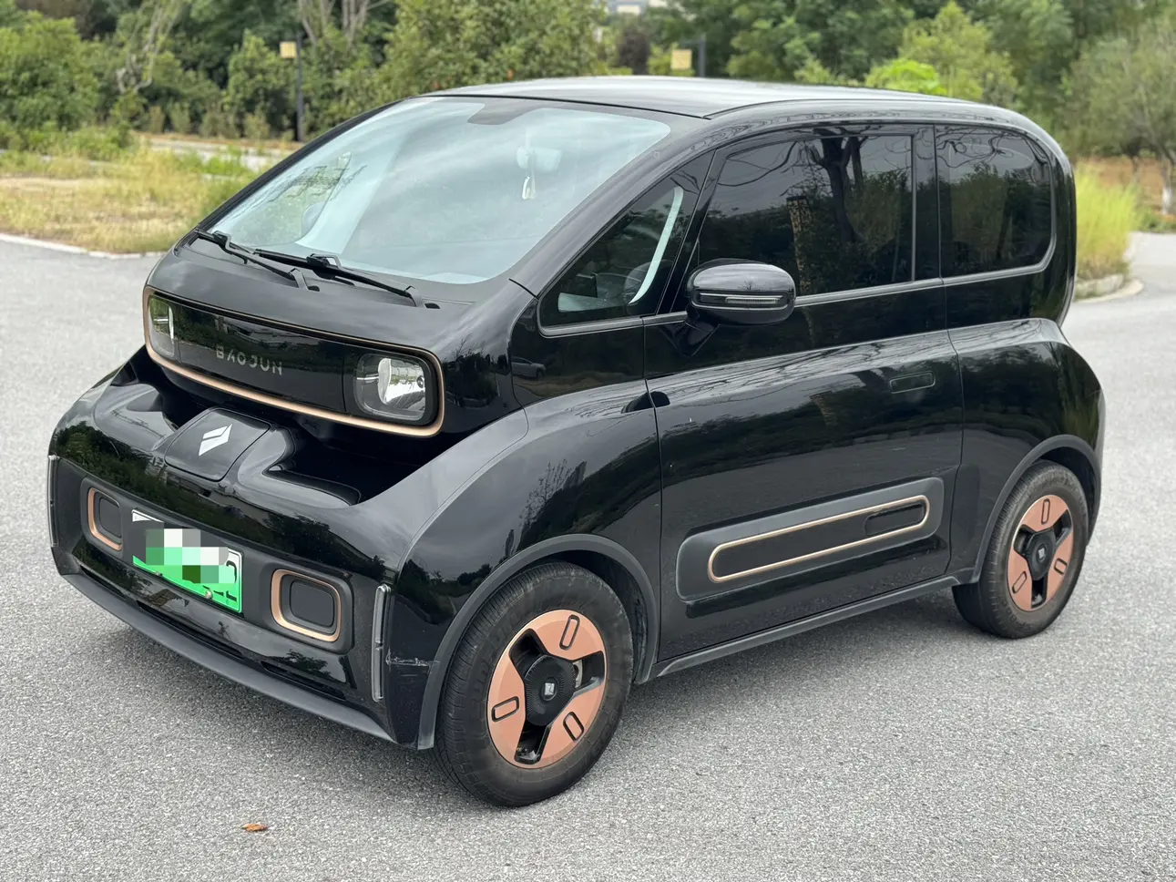 Baojun KiWi EV  из Китая