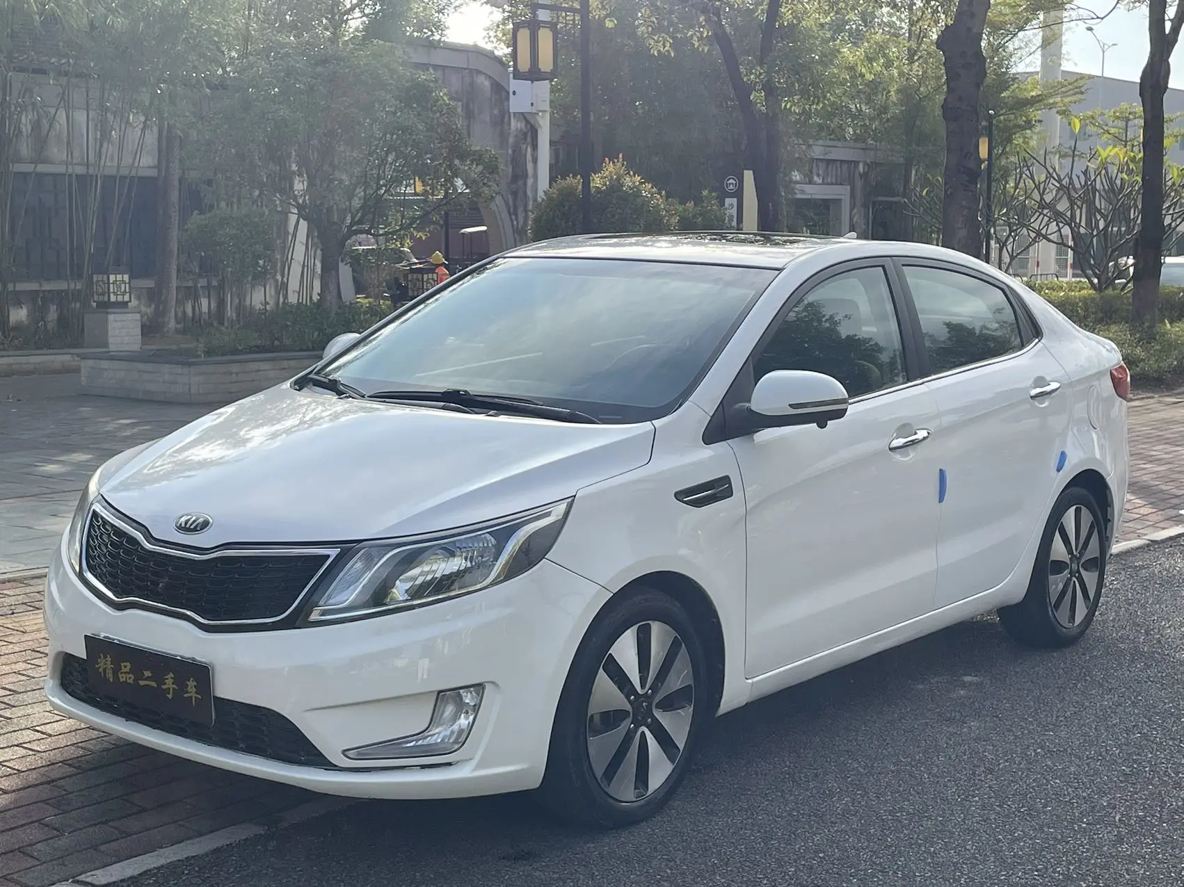 Kia K2  из Китая