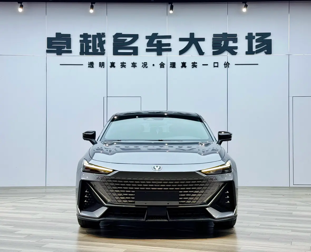 Changan UNI-V  из Китая