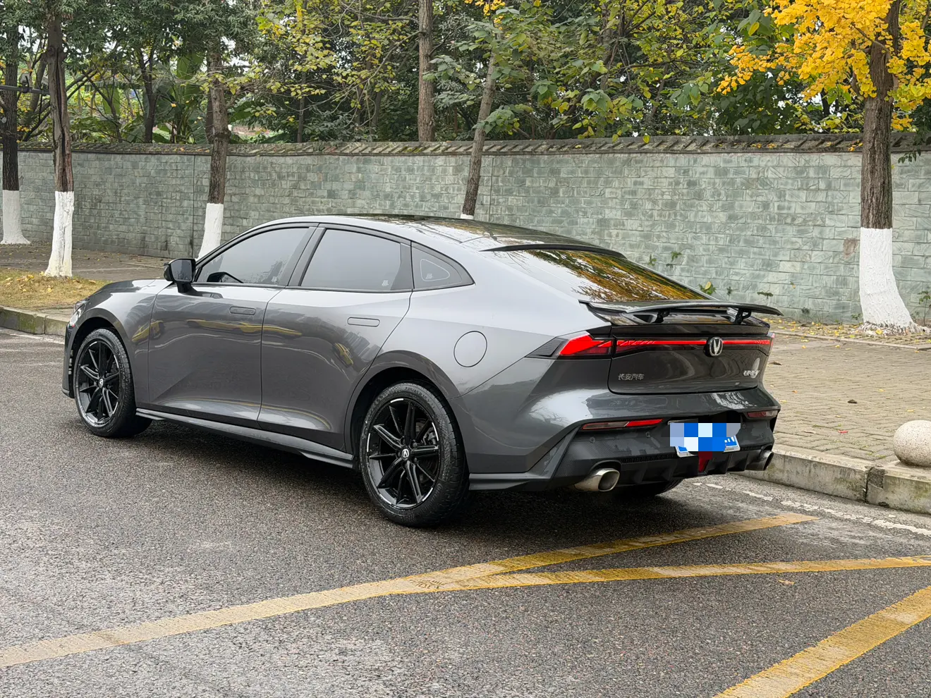 Changan UNI-V  из Китая