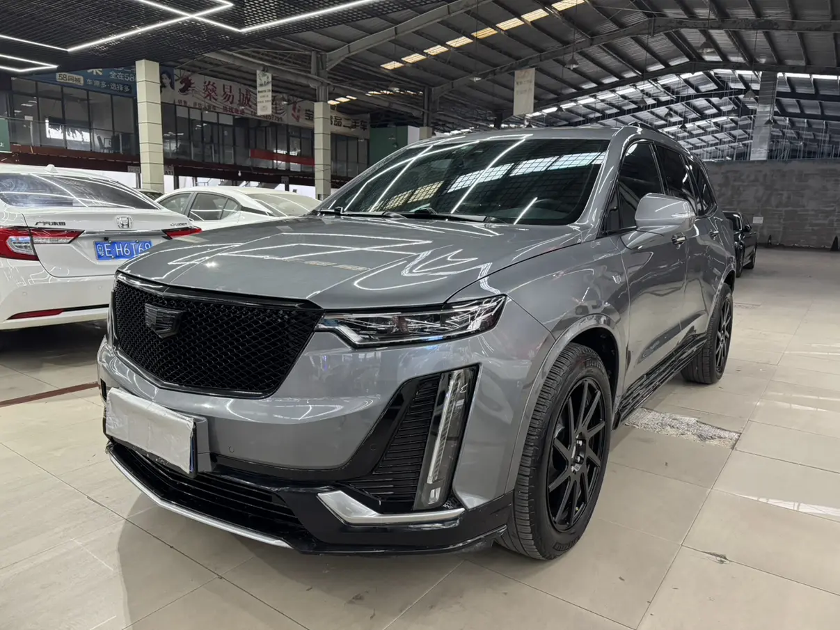 Cadillac XT6  из Китая