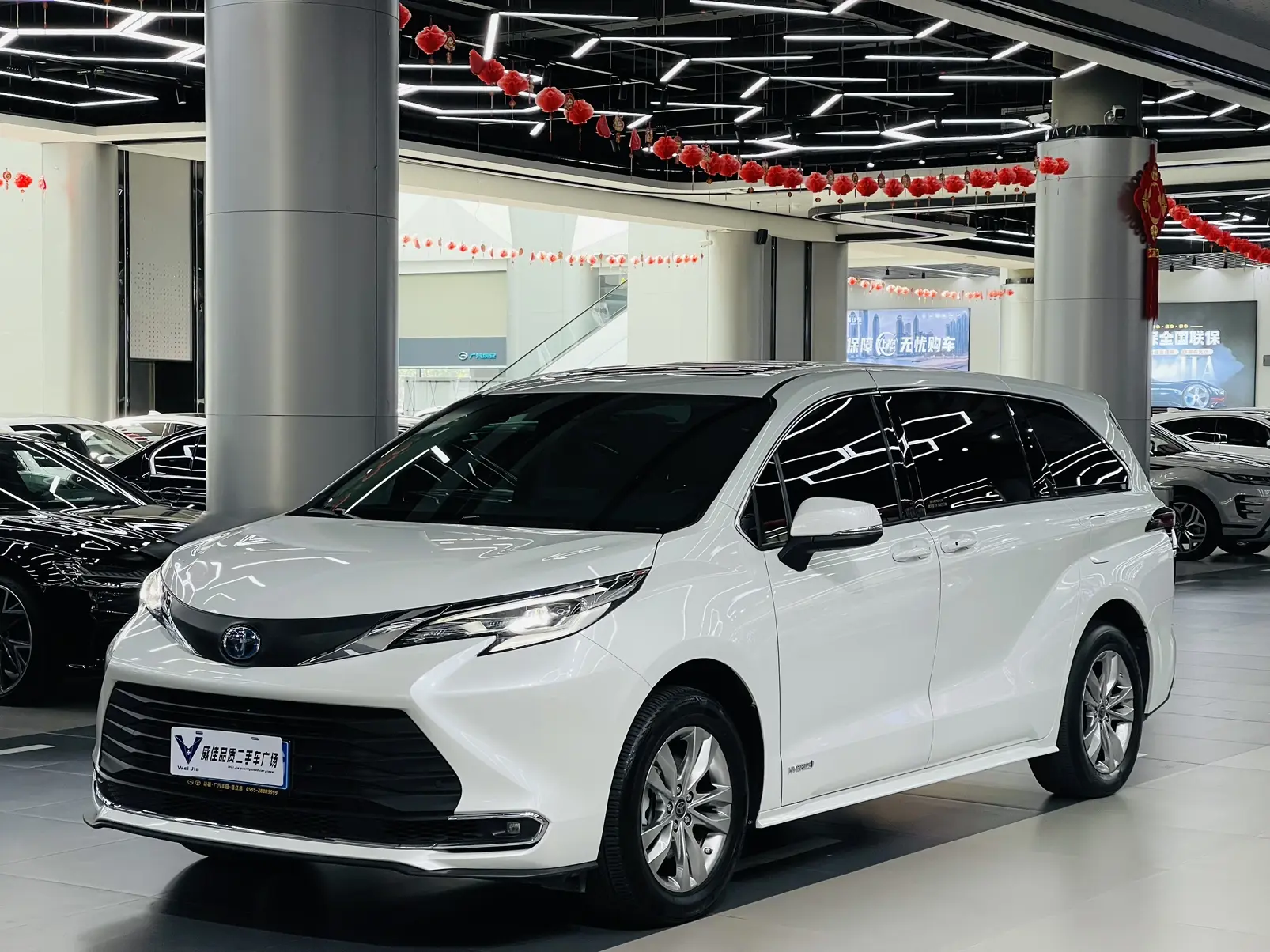 Toyota Sienna  из Китая