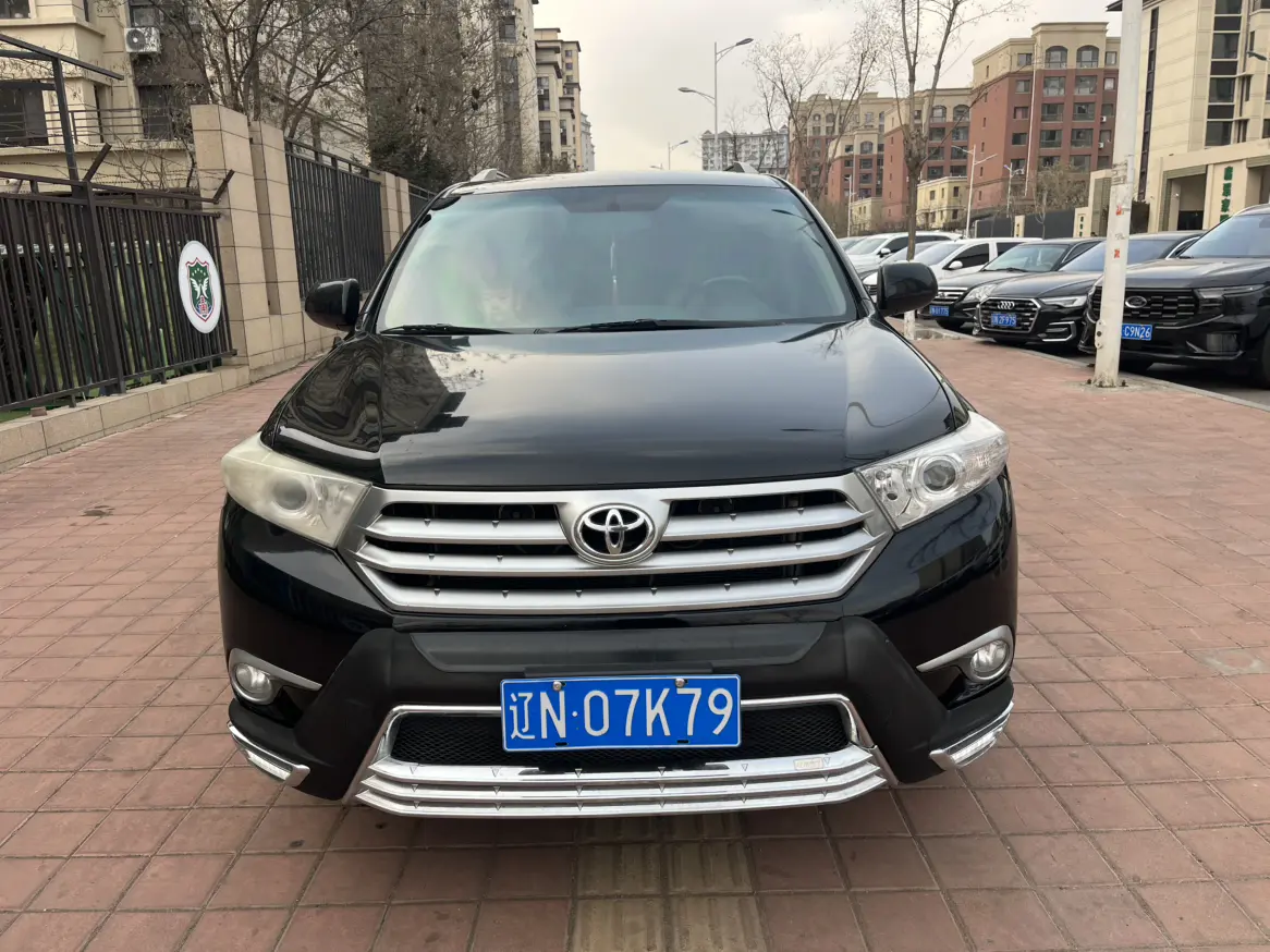Toyota Highlander  из Китая