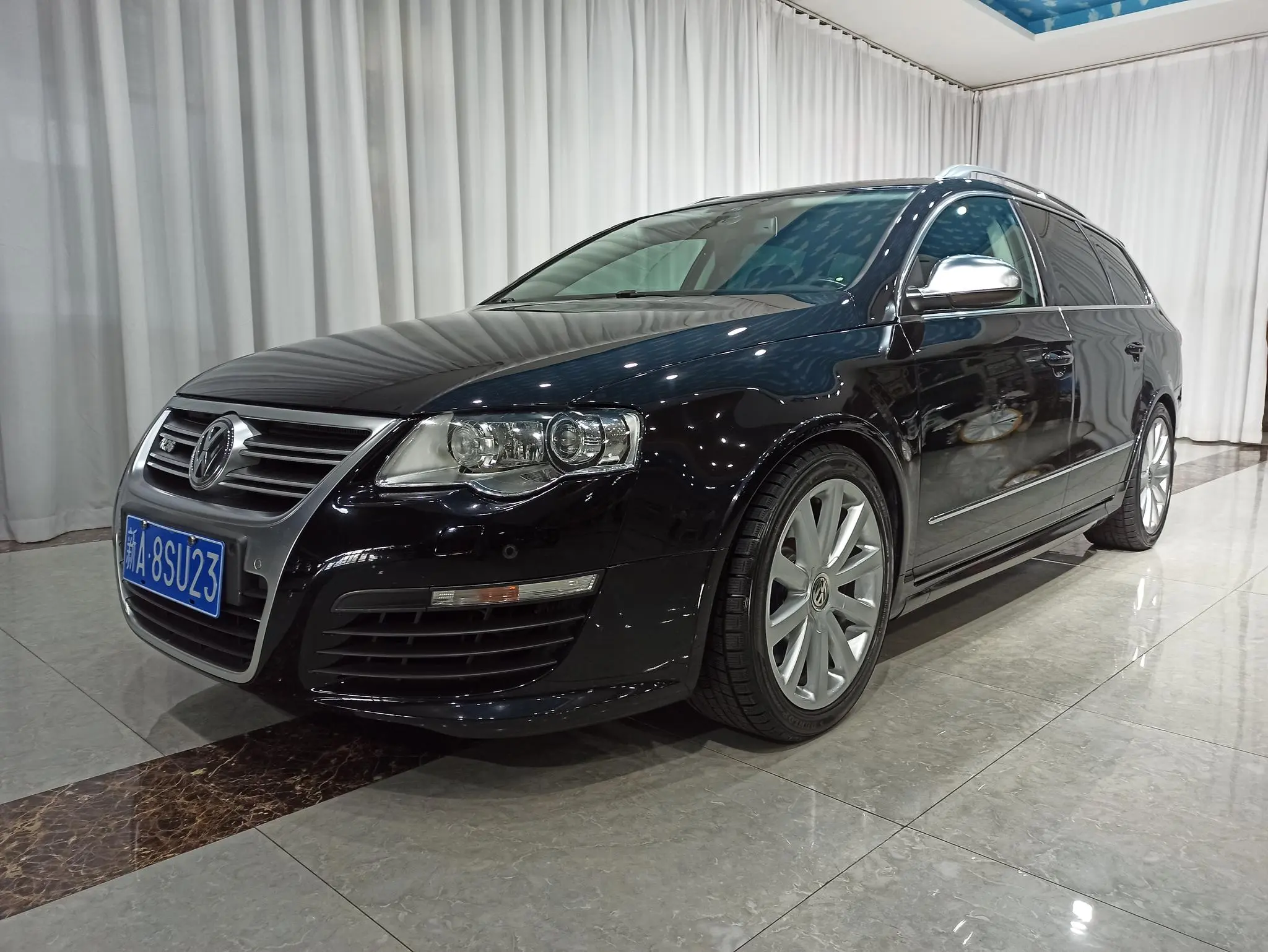 Volkswagen Passat  из Китая