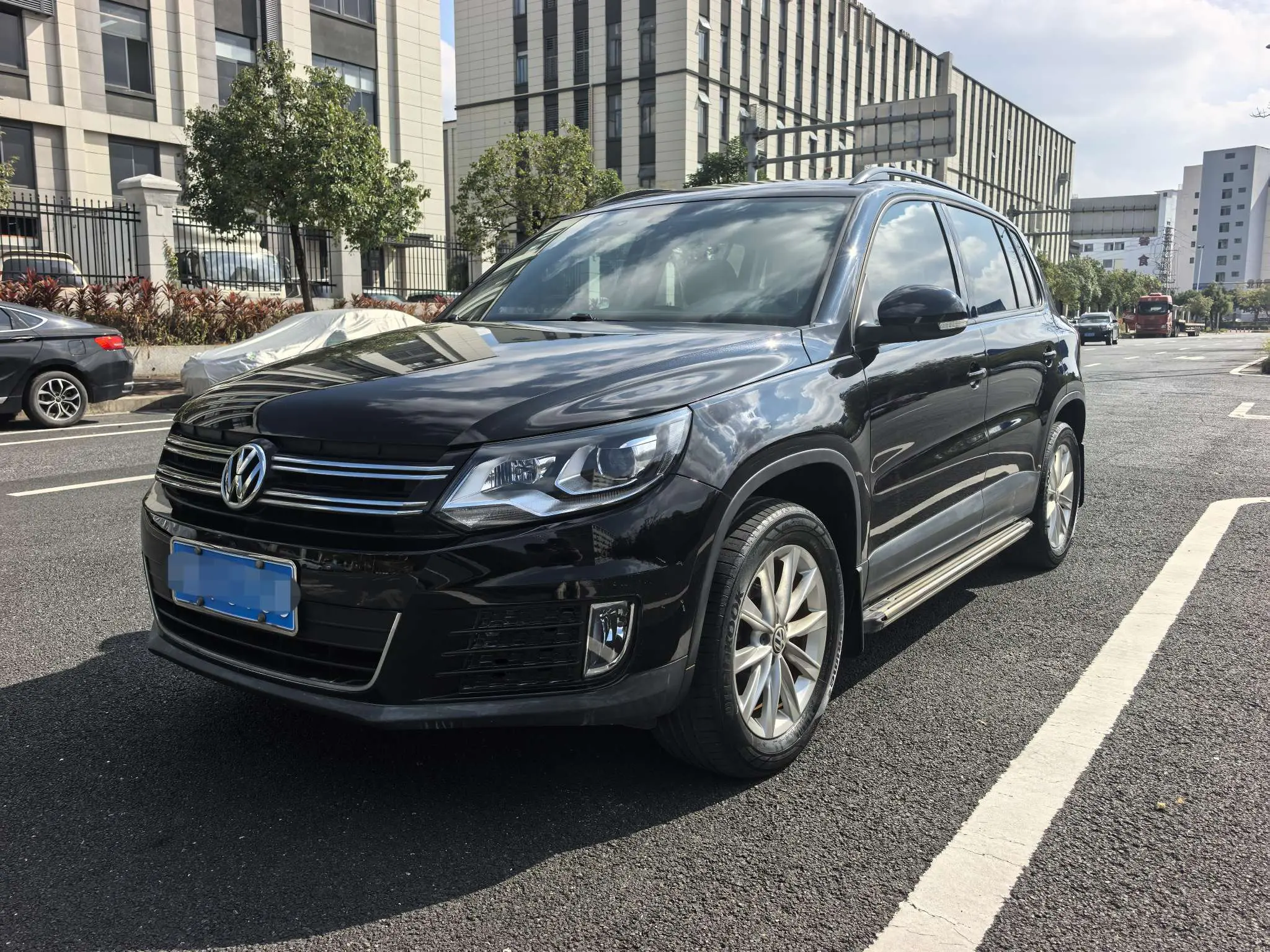 Volkswagen Tiguan  из Китая