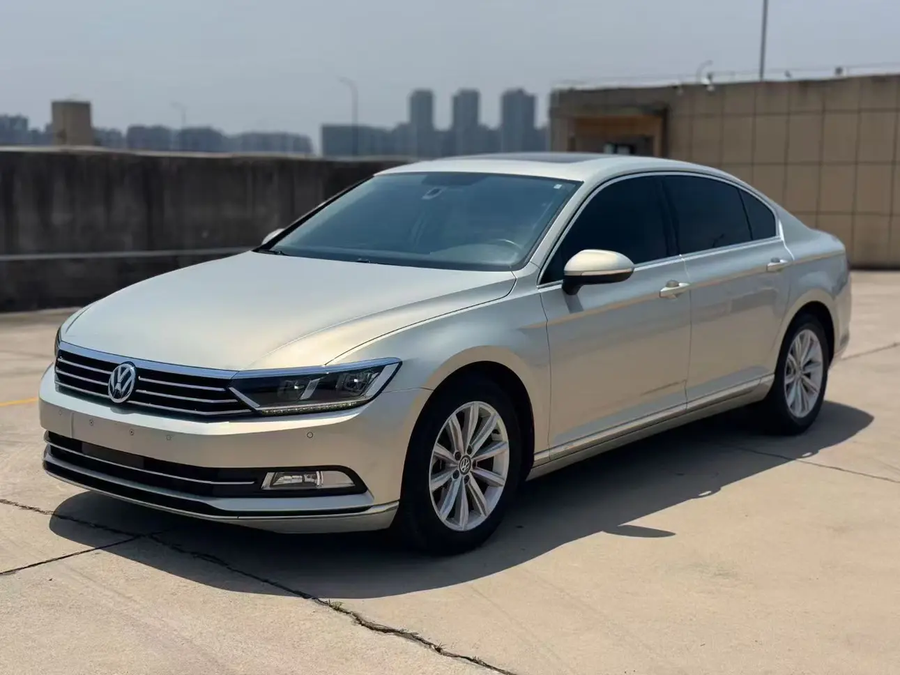 Volkswagen Magotan  из Китая