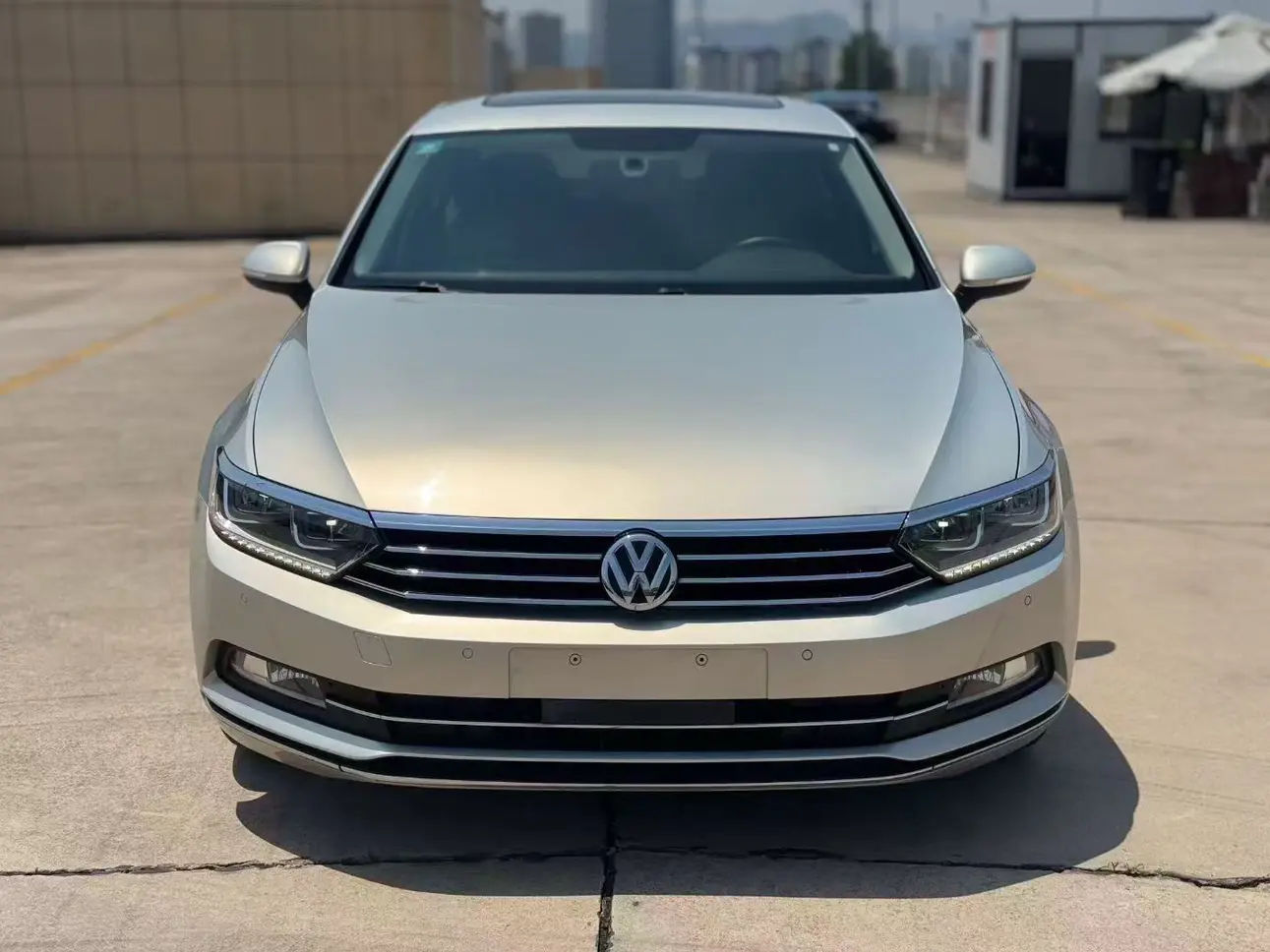 Volkswagen Magotan  из Китая