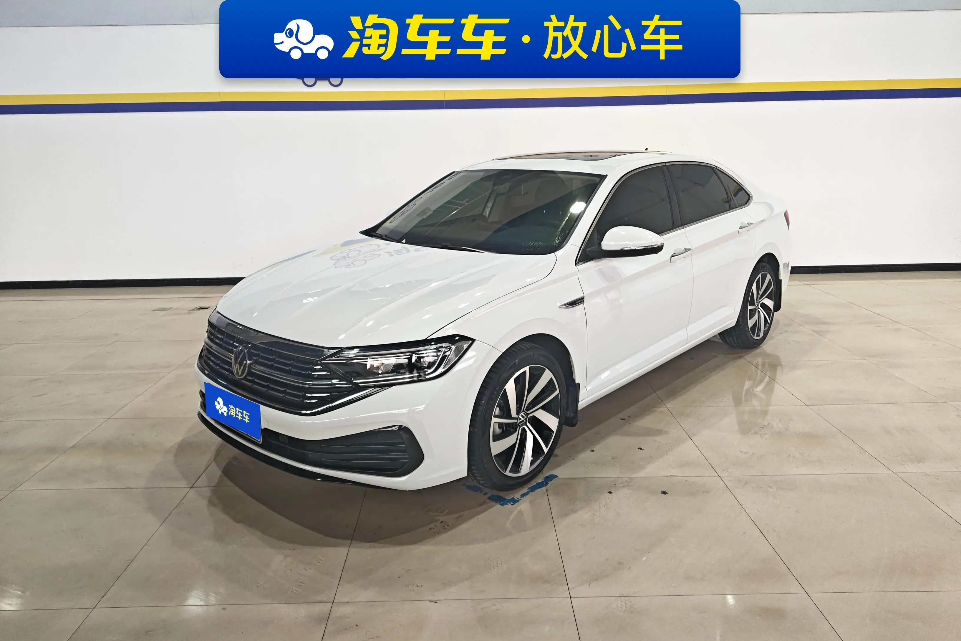 Volkswagen Sagitar  из Китая