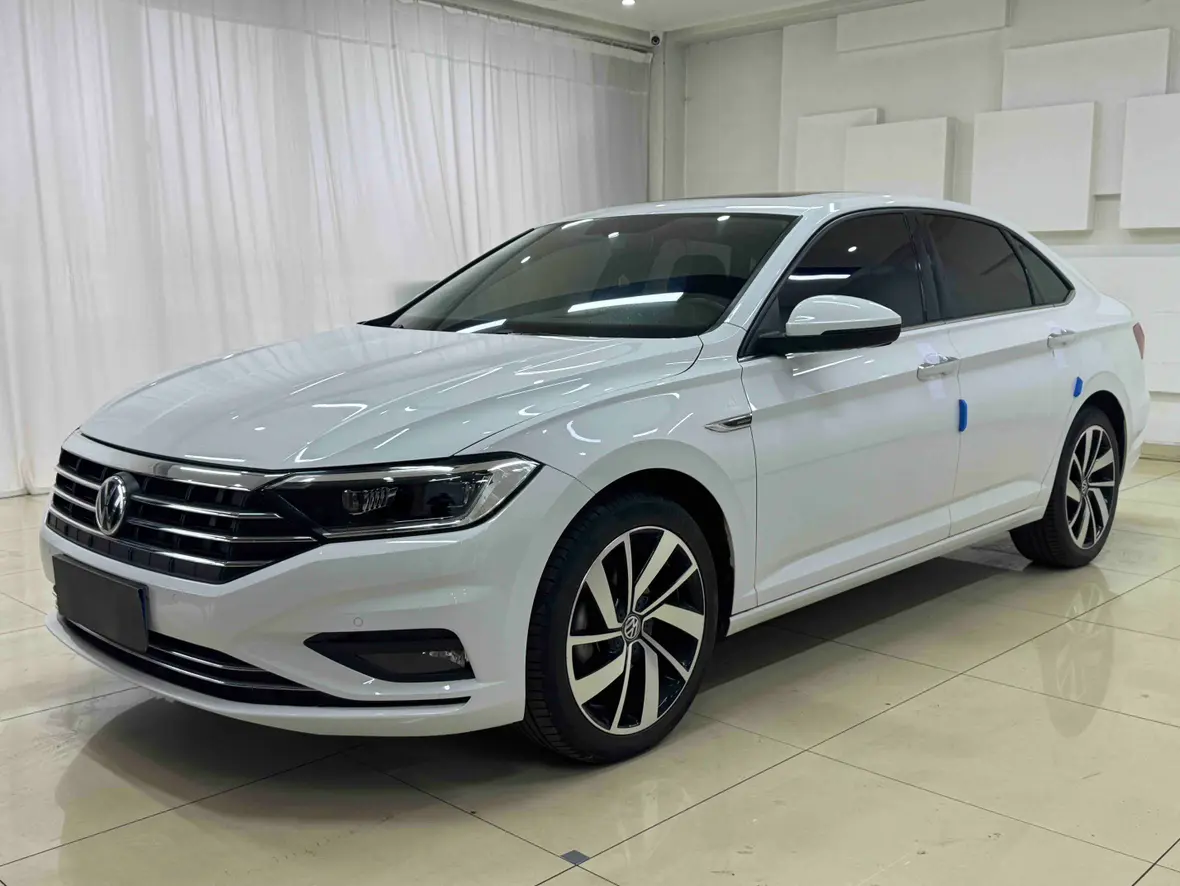 Volkswagen Sagitar  из Китая