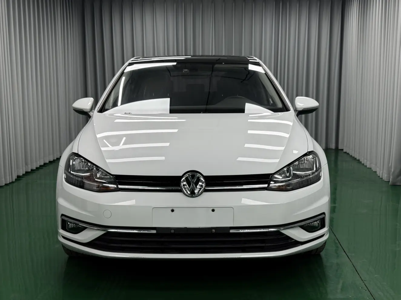 Volkswagen Golf  из Китая