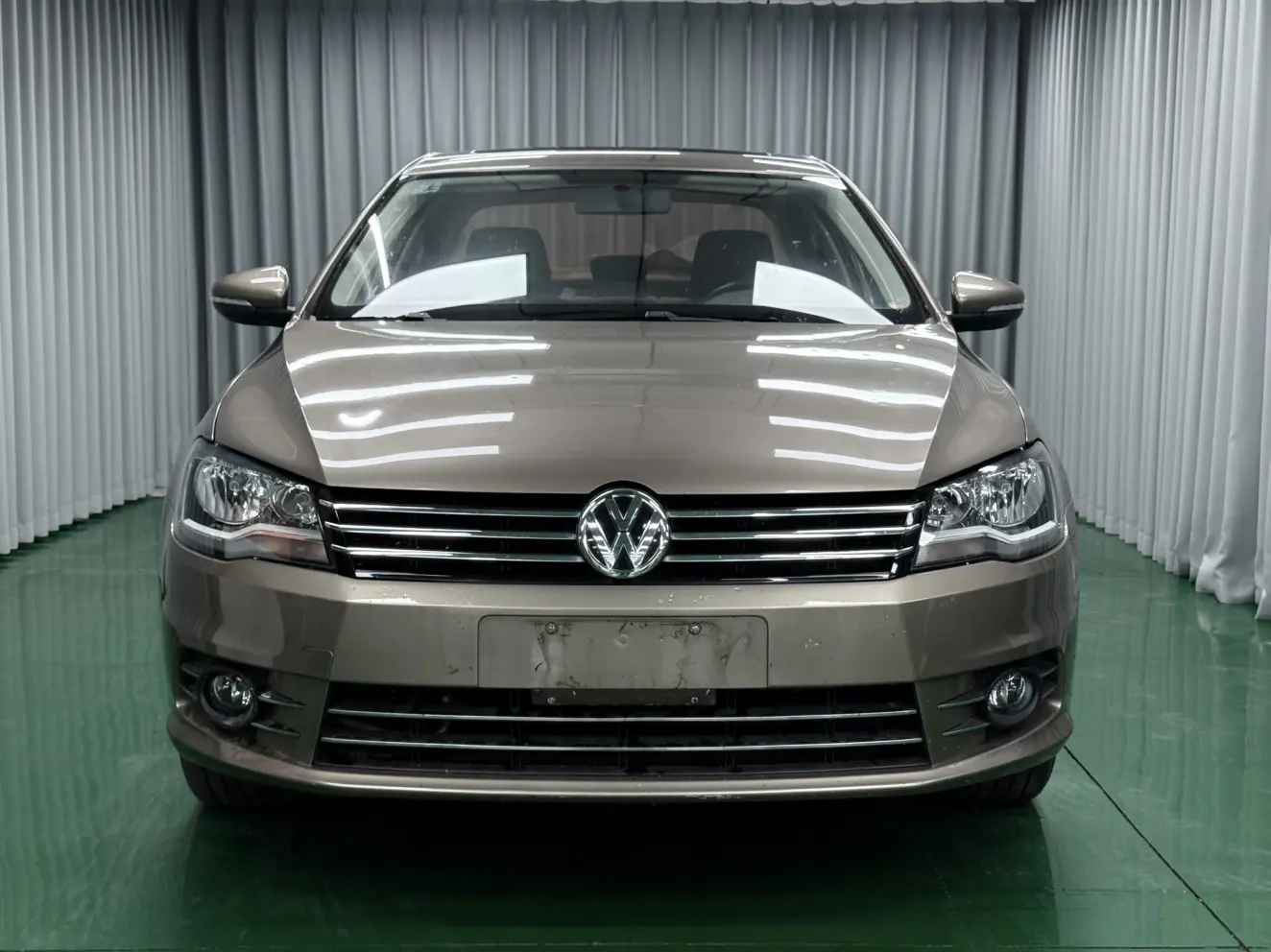 Volkswagen Bora  из Китая