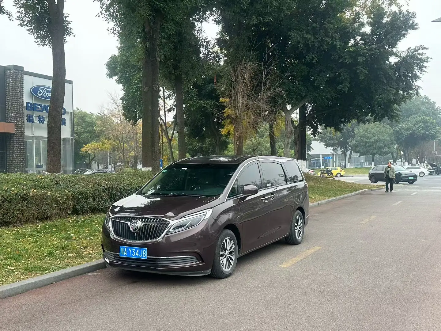 Buick GL8  из Китая