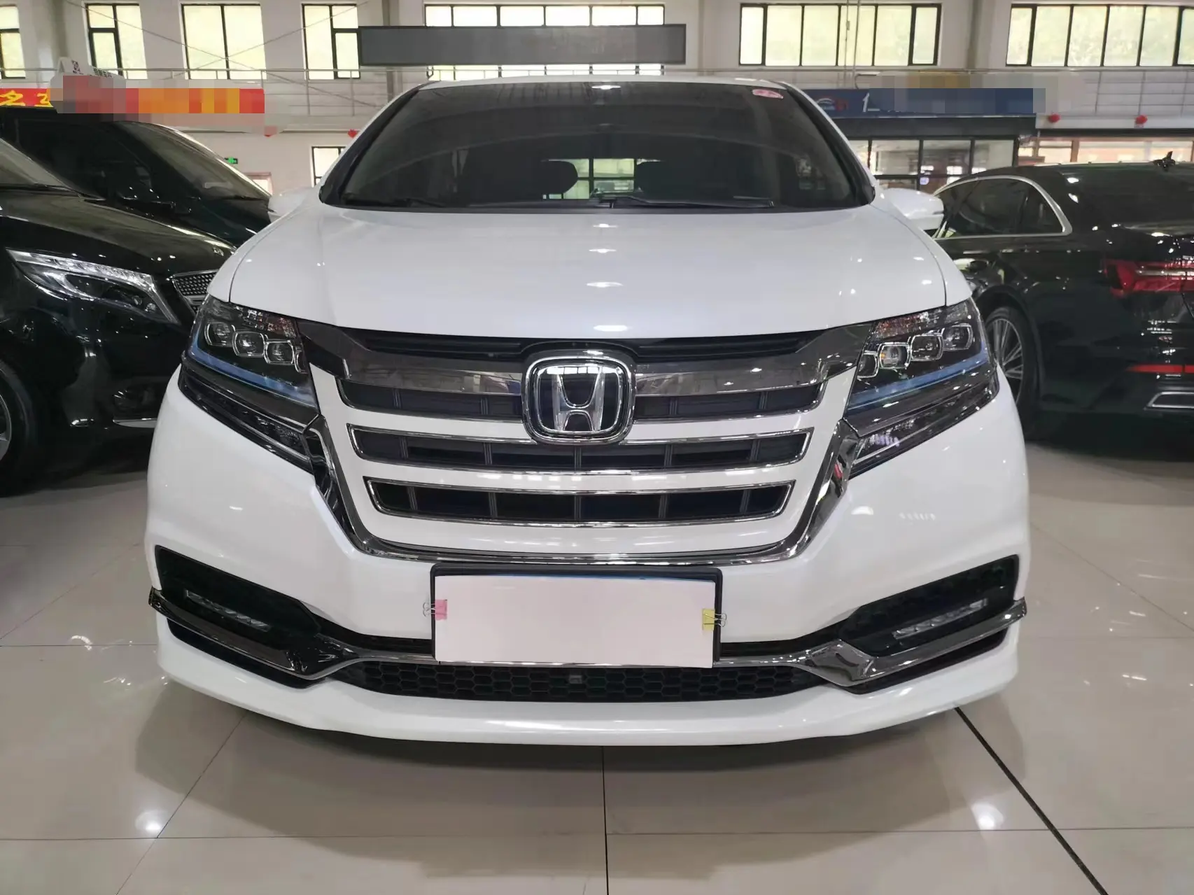 Honda Elysion (Alison)  из Китая