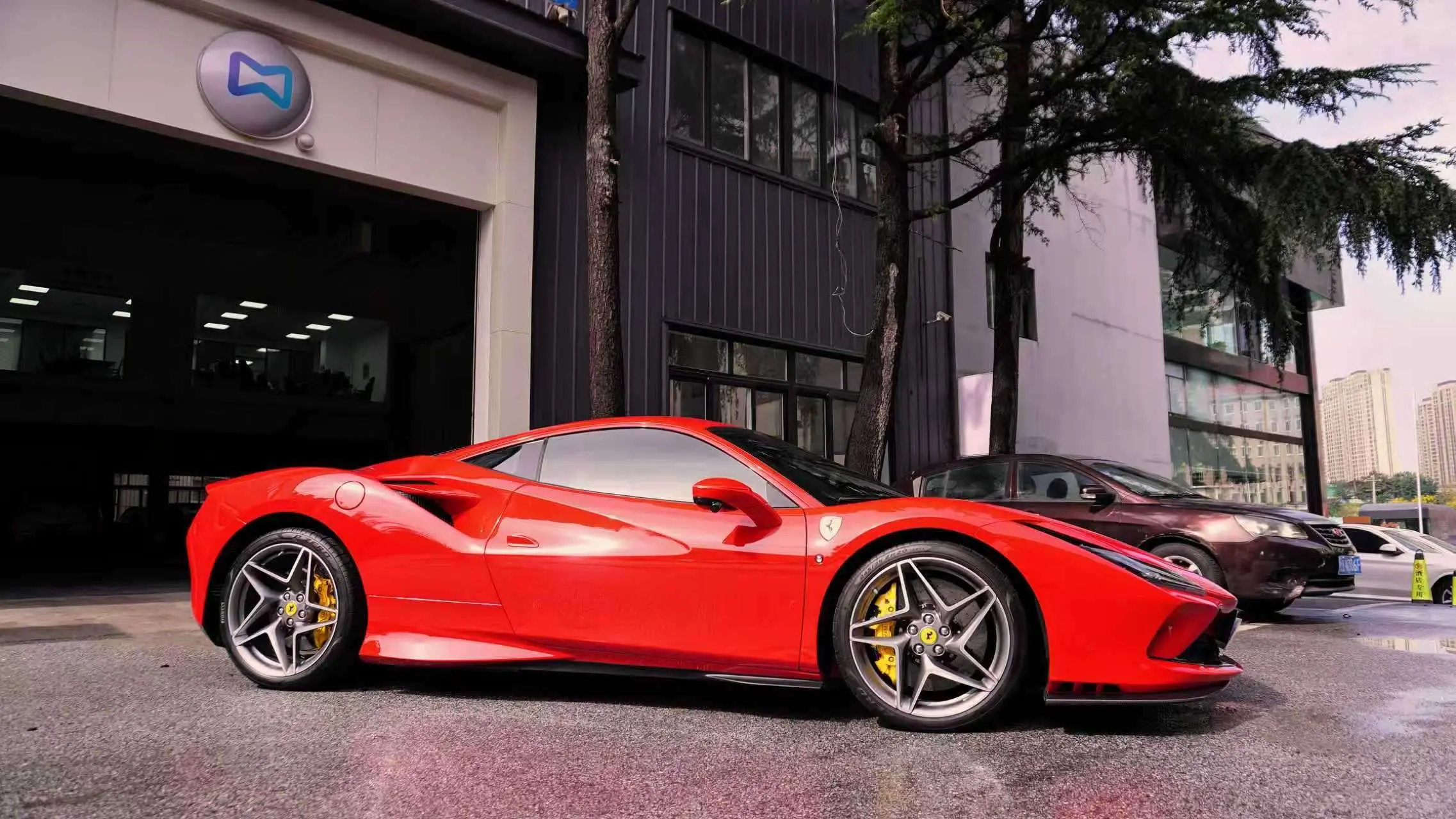 Ferrari F8  из Китая