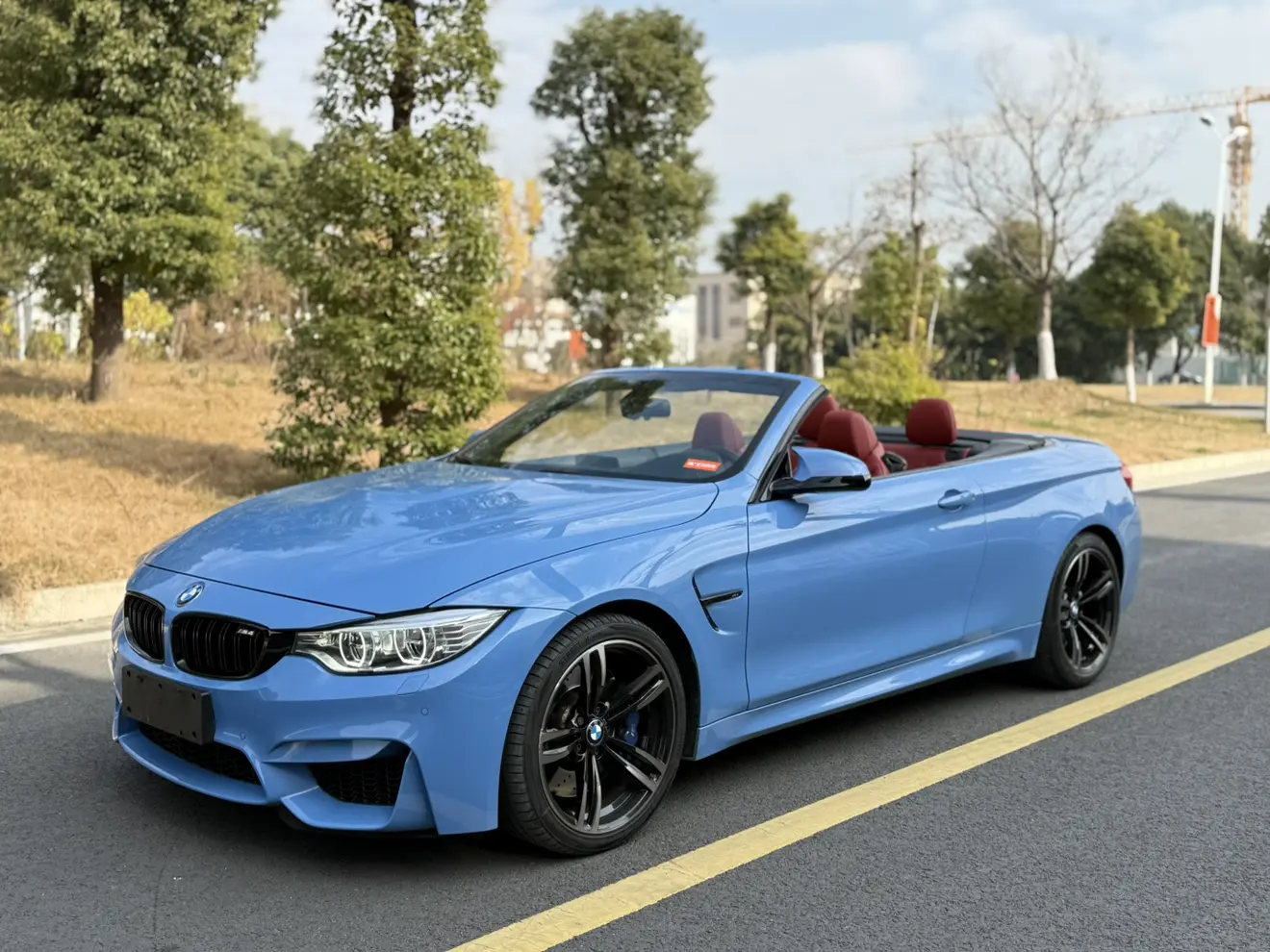 BMW M4  из Китая