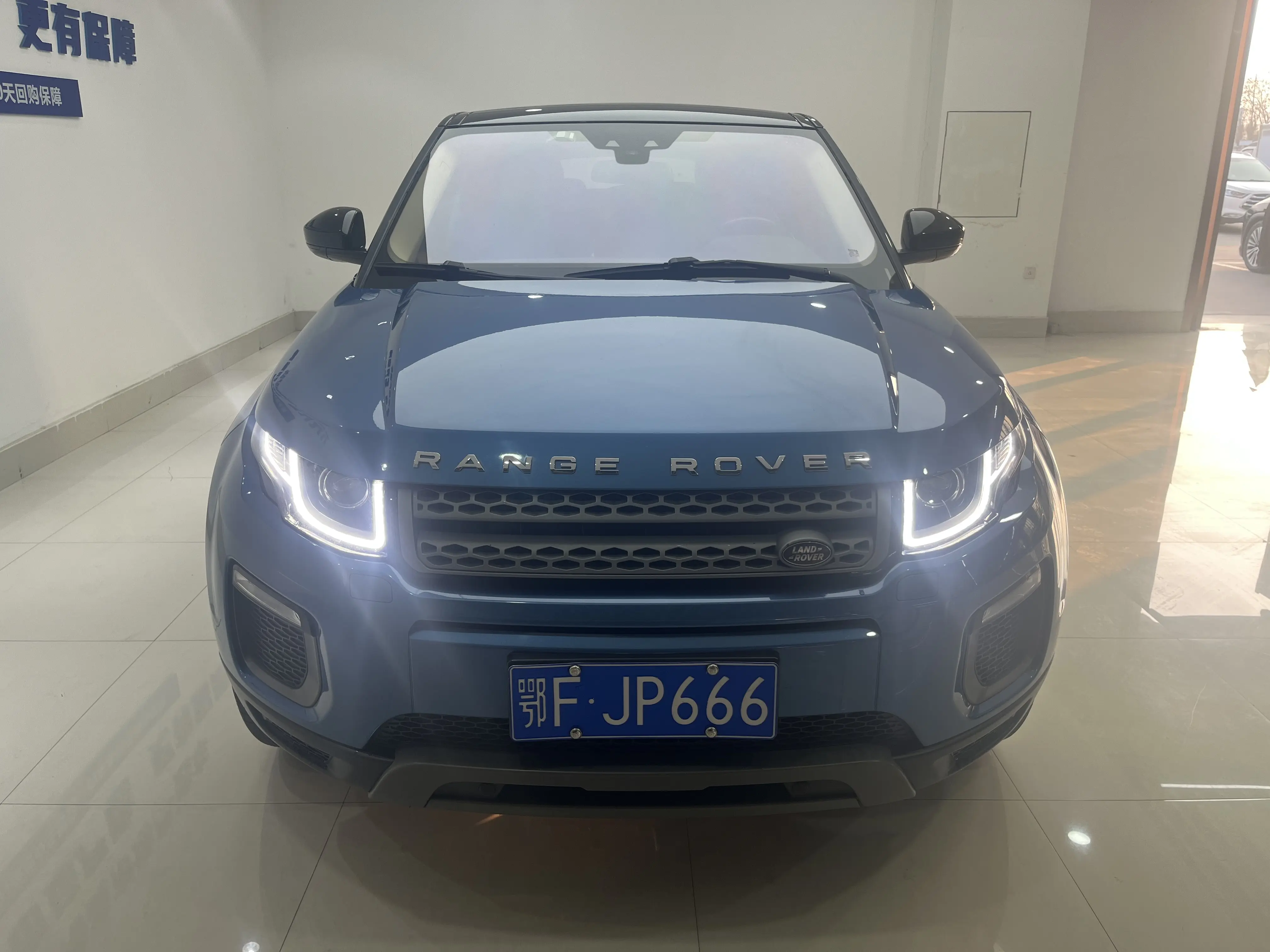 Land Rover Range Rover Evoque  из Китая