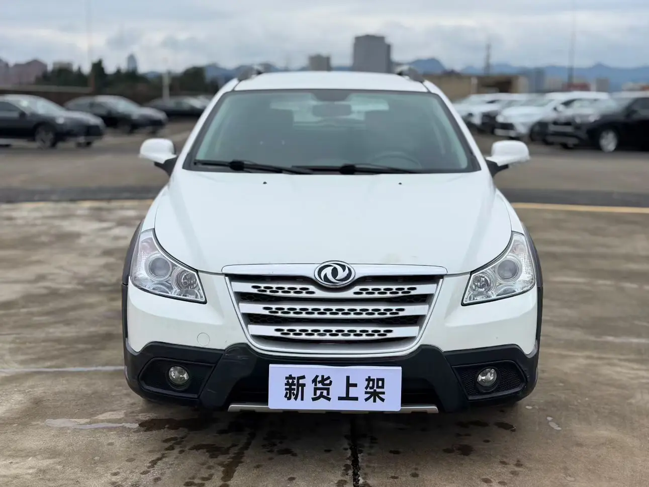 Dongfeng Fengshen H30  из Китая