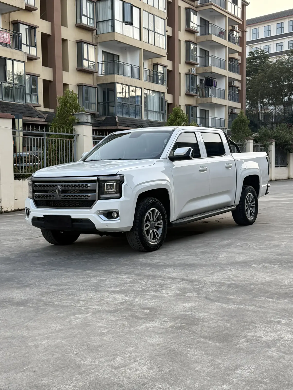 Jiangling Avenue  из Китая