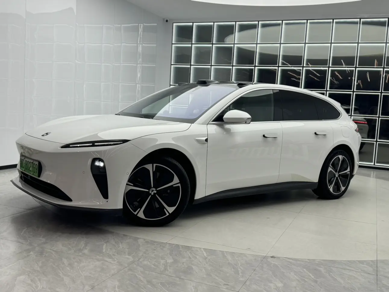 NIO ET5T  из Китая