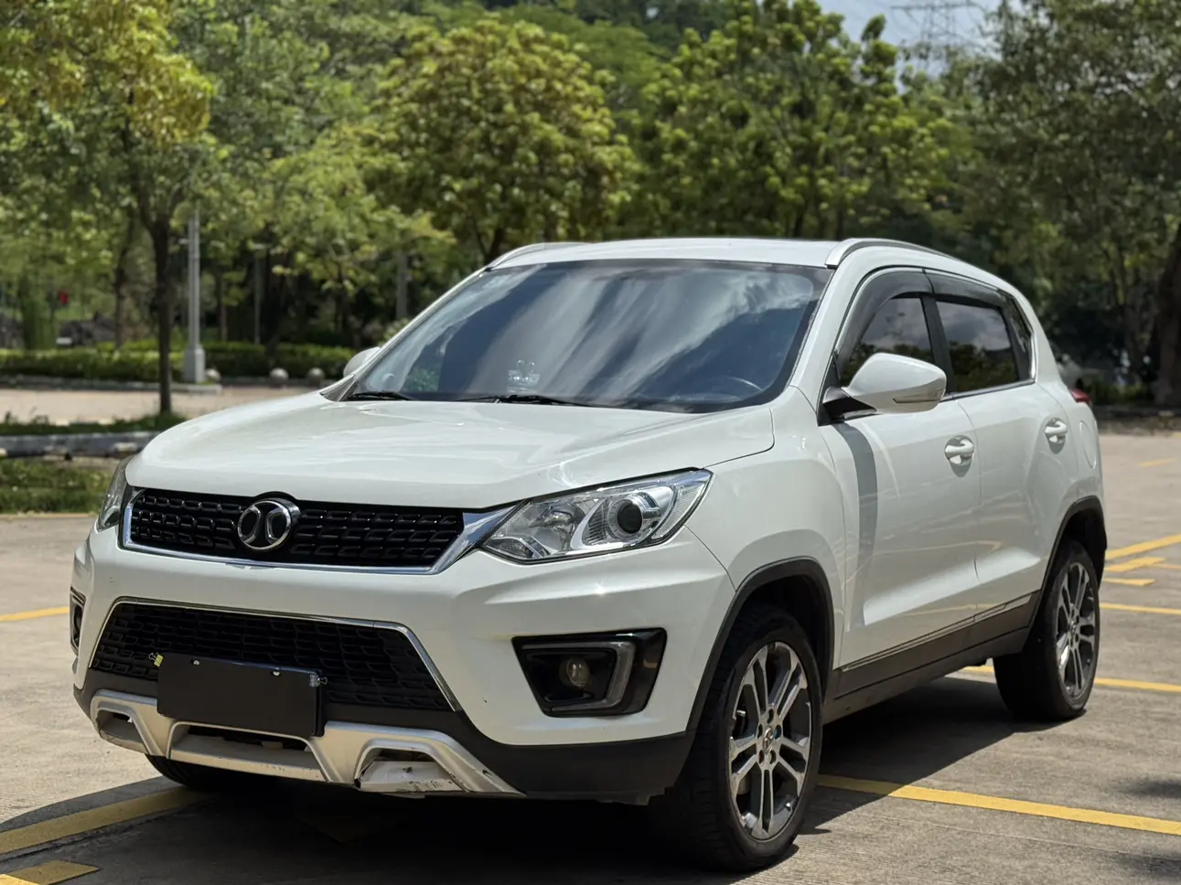 BAIC Shenbao X35  из Китая