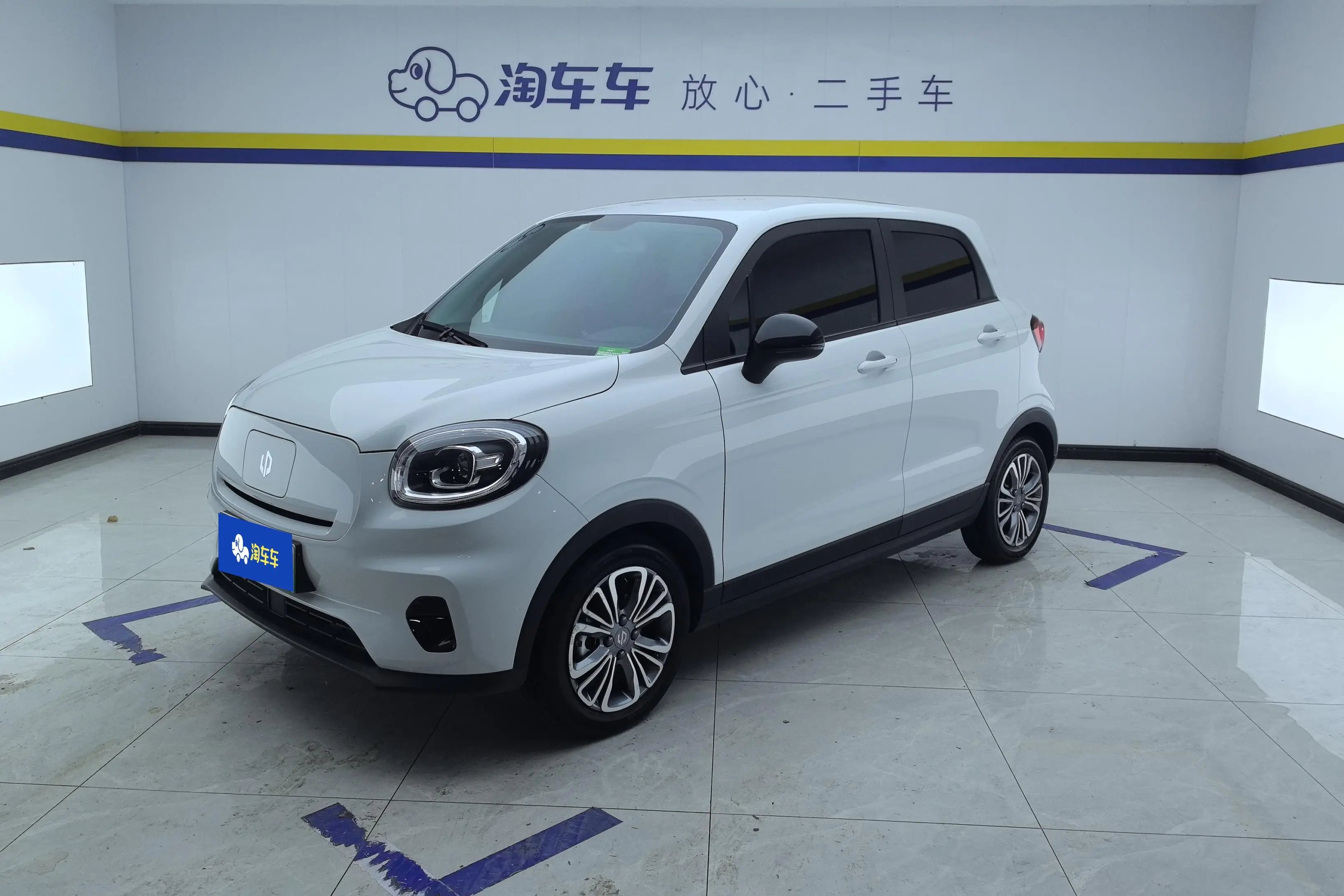 Leapmotor Zero running T03  из Китая