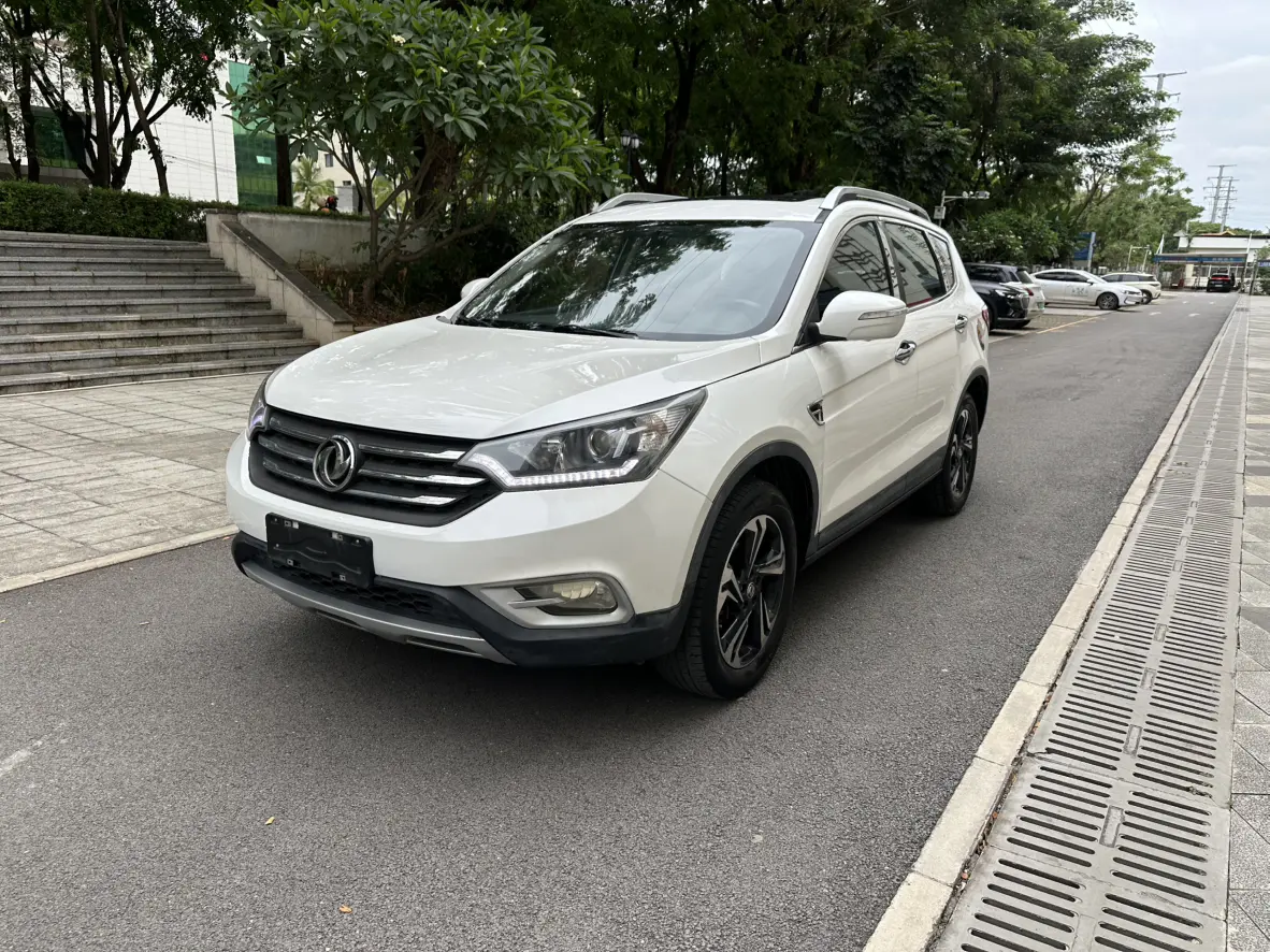 Dongfeng Fengshen AX7  из Китая