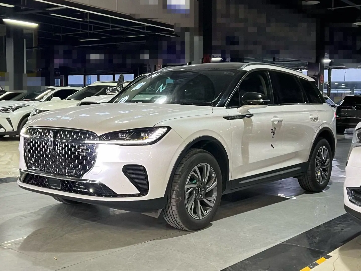 Lincoln Adventurer  из Китая