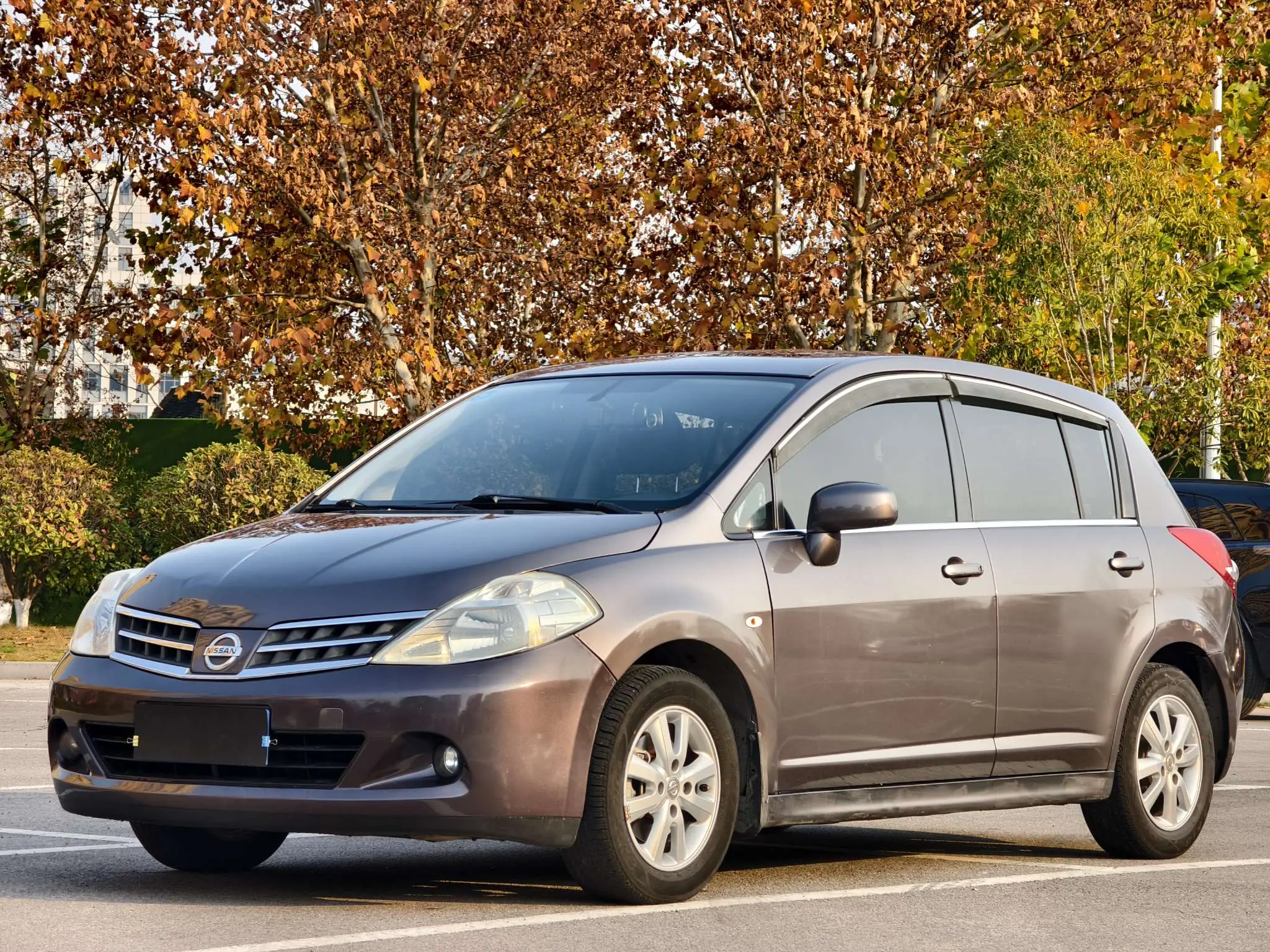 Nissan Tiida  из Китая