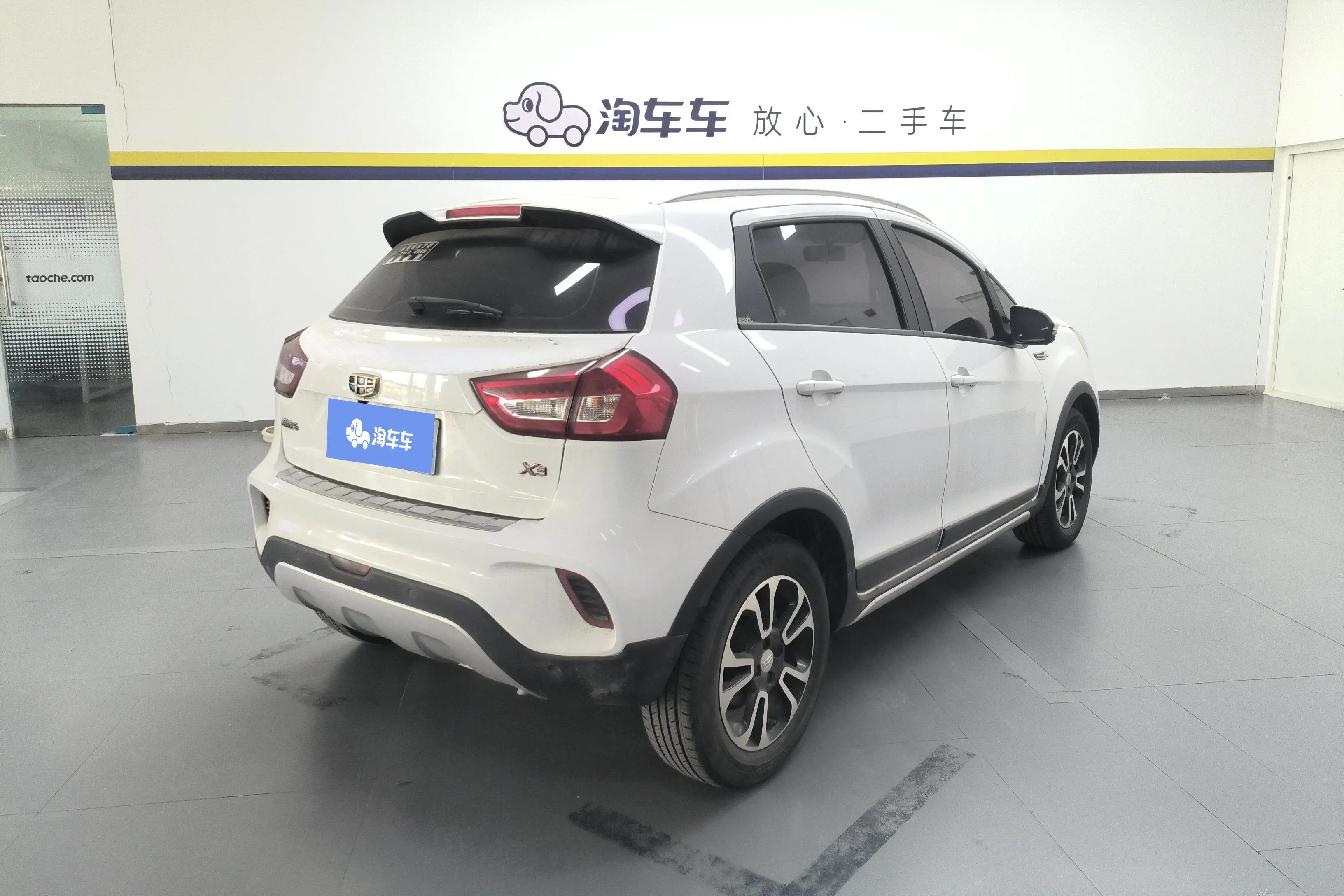 Geely Vision X3  из Китая