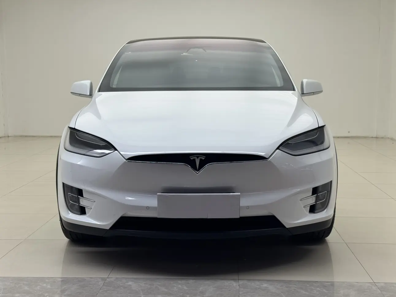 Tesla Model X  из Китая