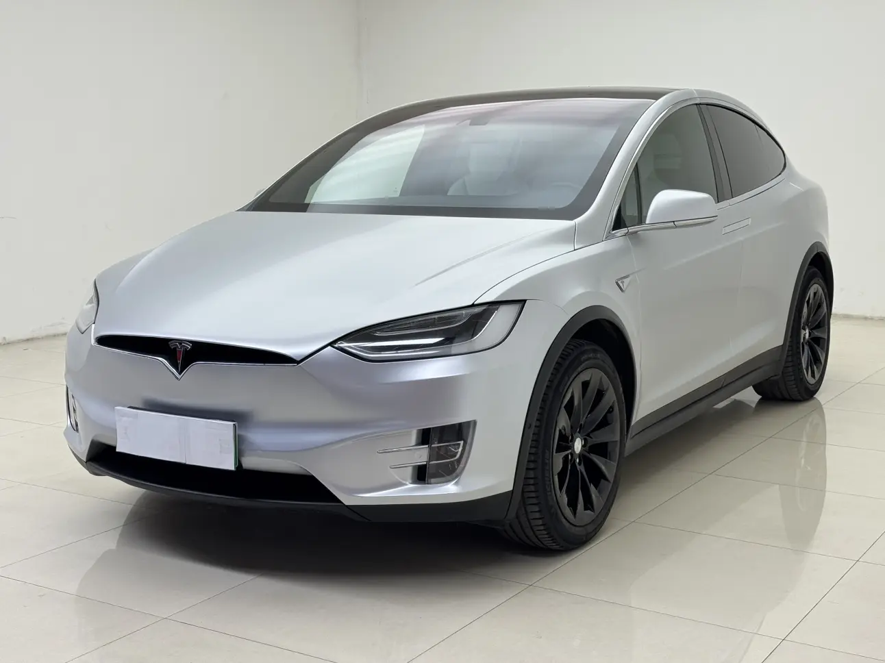 Tesla Model X  из Китая